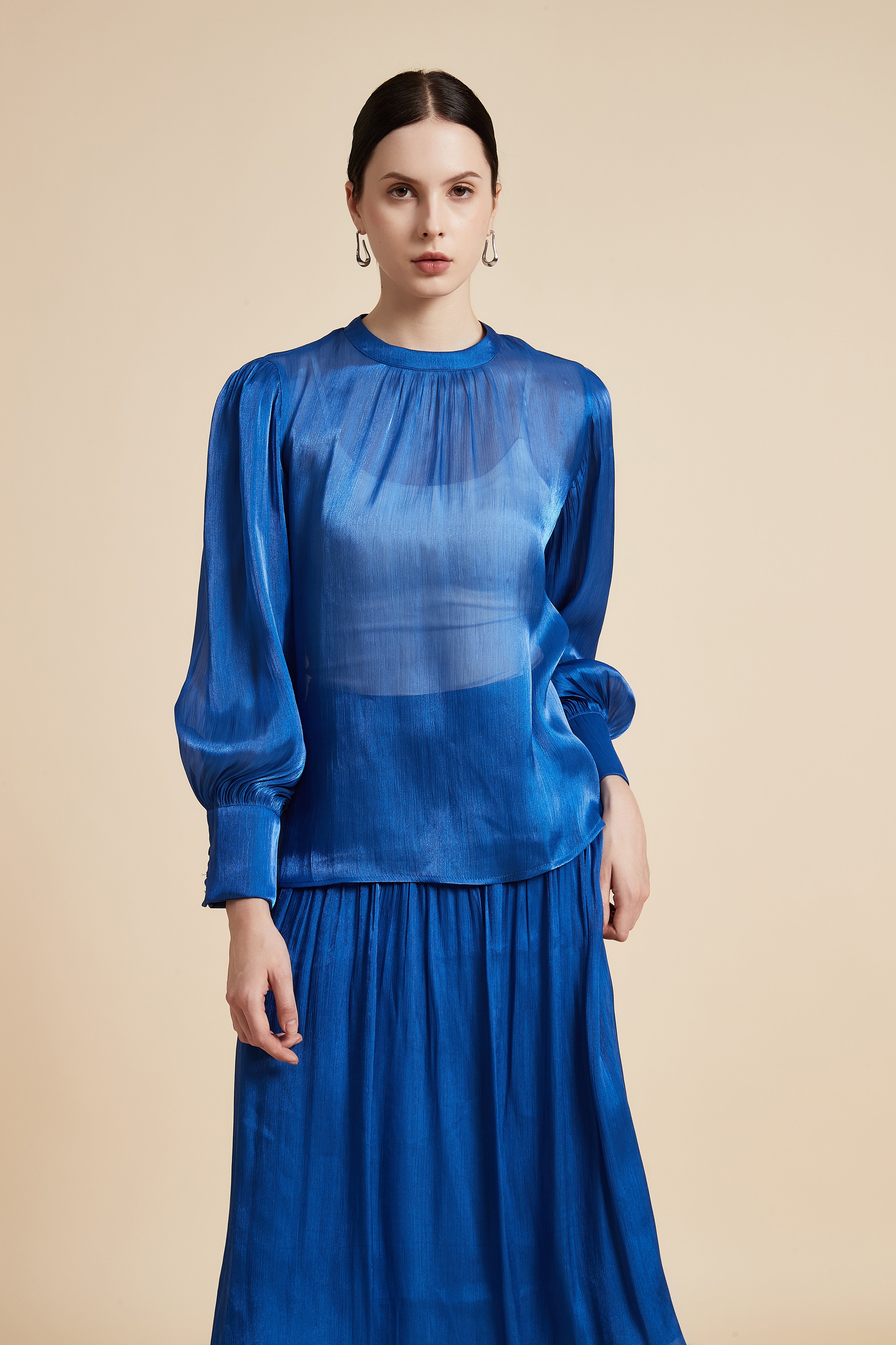 Solid Long Sleeve Top with Round Neck
