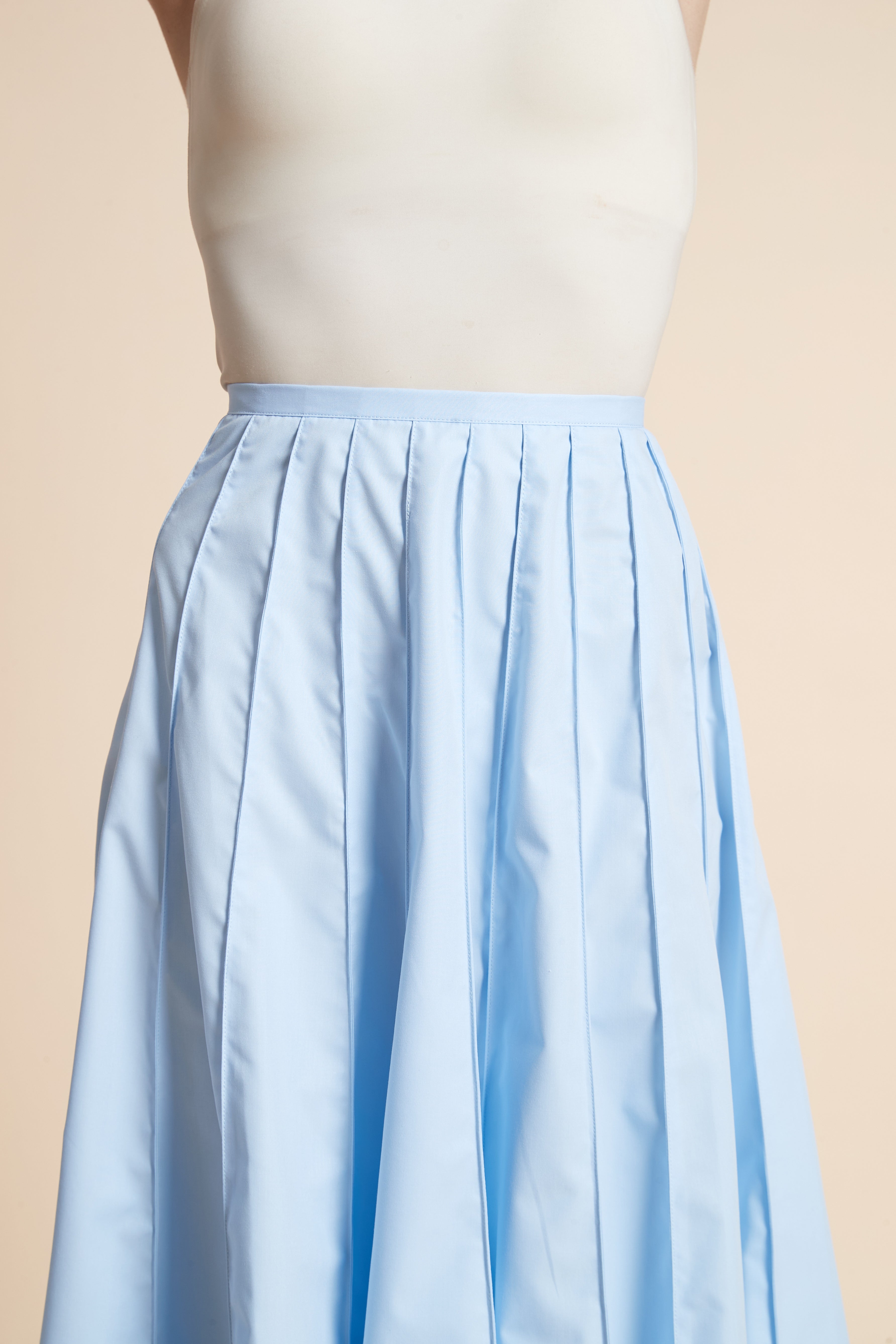 تنورة ميدي سادة