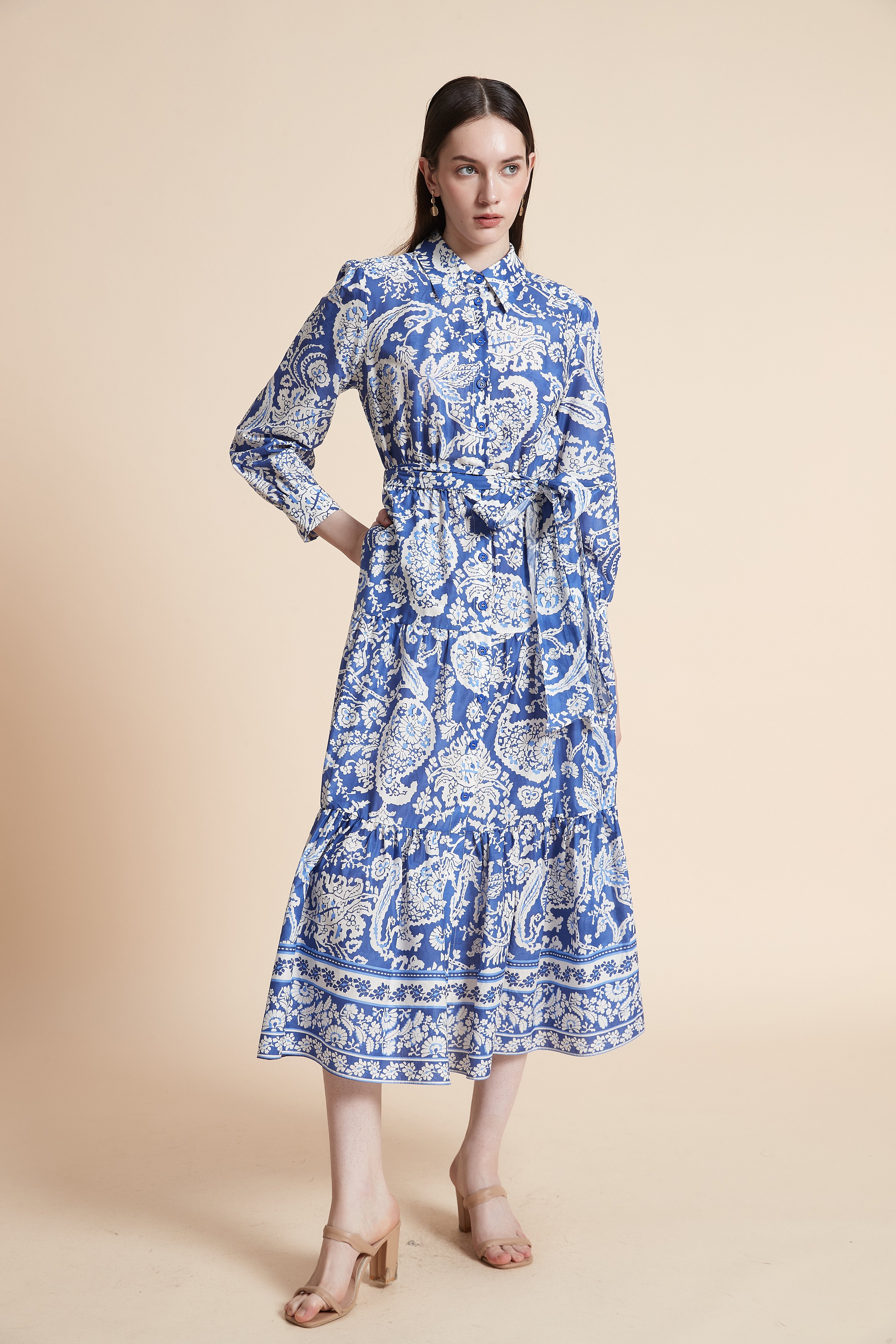 فستان ماكسي منقوش بأكمام ثلاثة أرباع