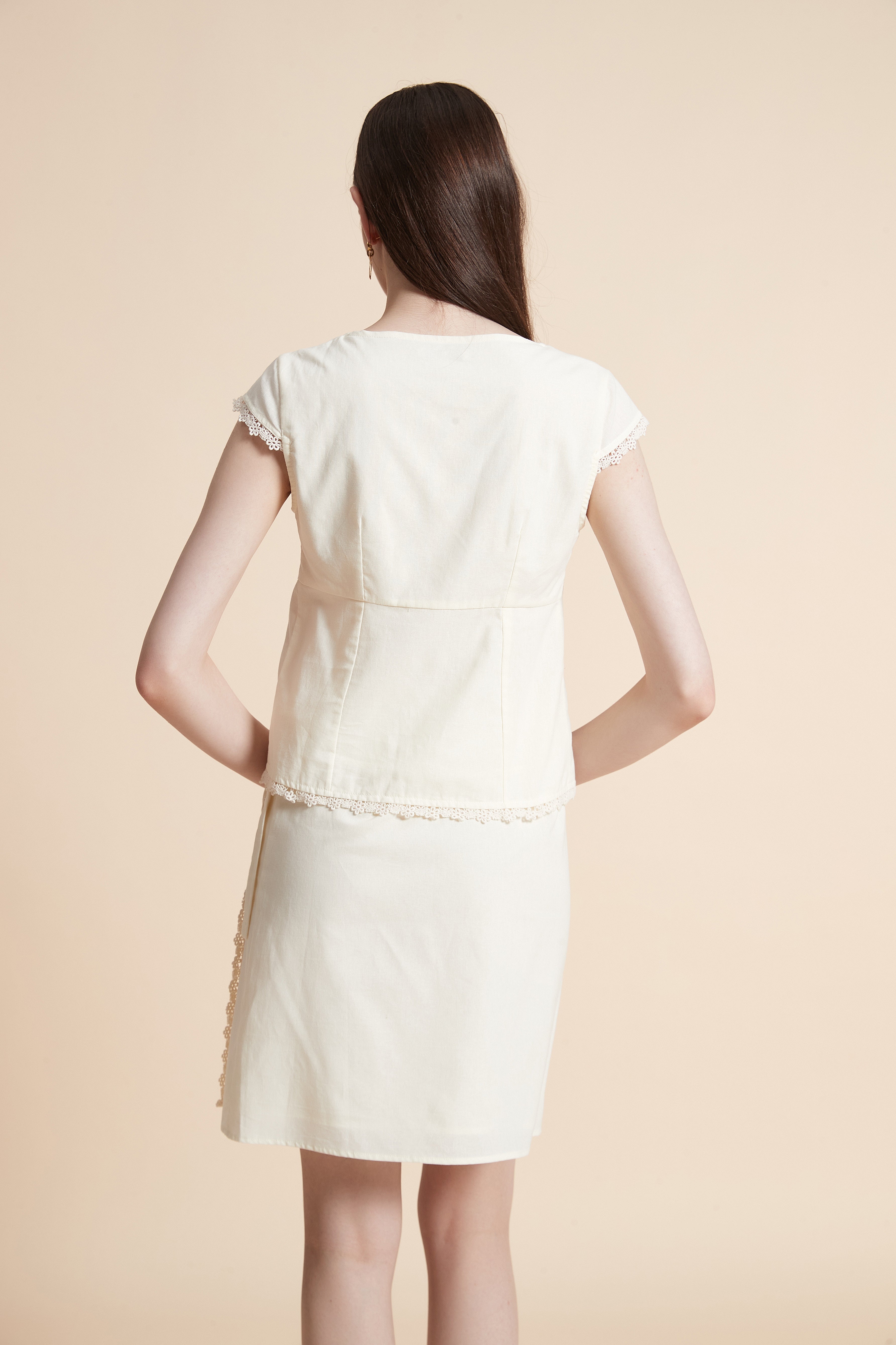 Embroidered Sleeveless Blouse