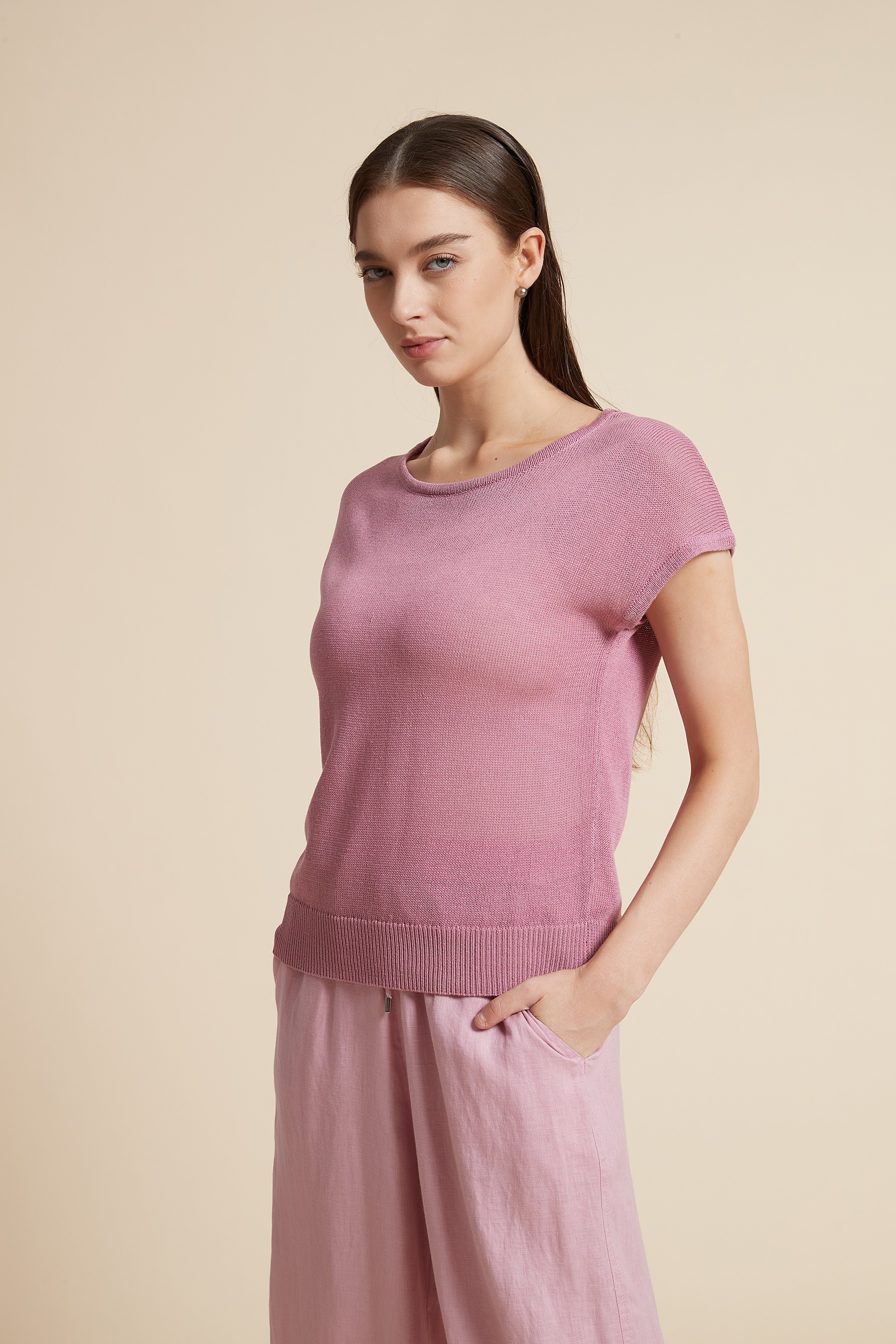 Solid Short Sleeve T-Shirt with Round Neck