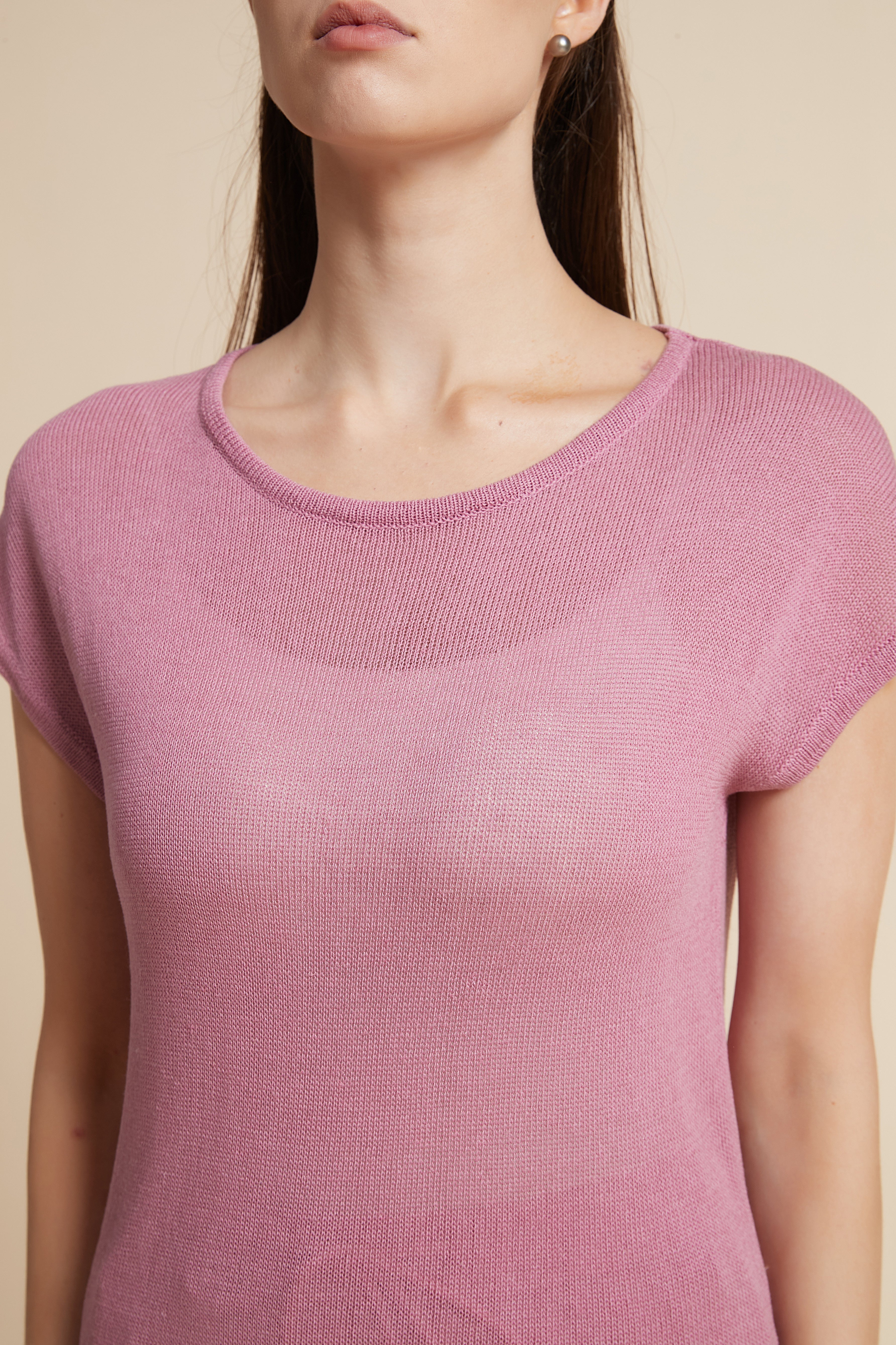 Solid Short Sleeve T-Shirt with Round Neck