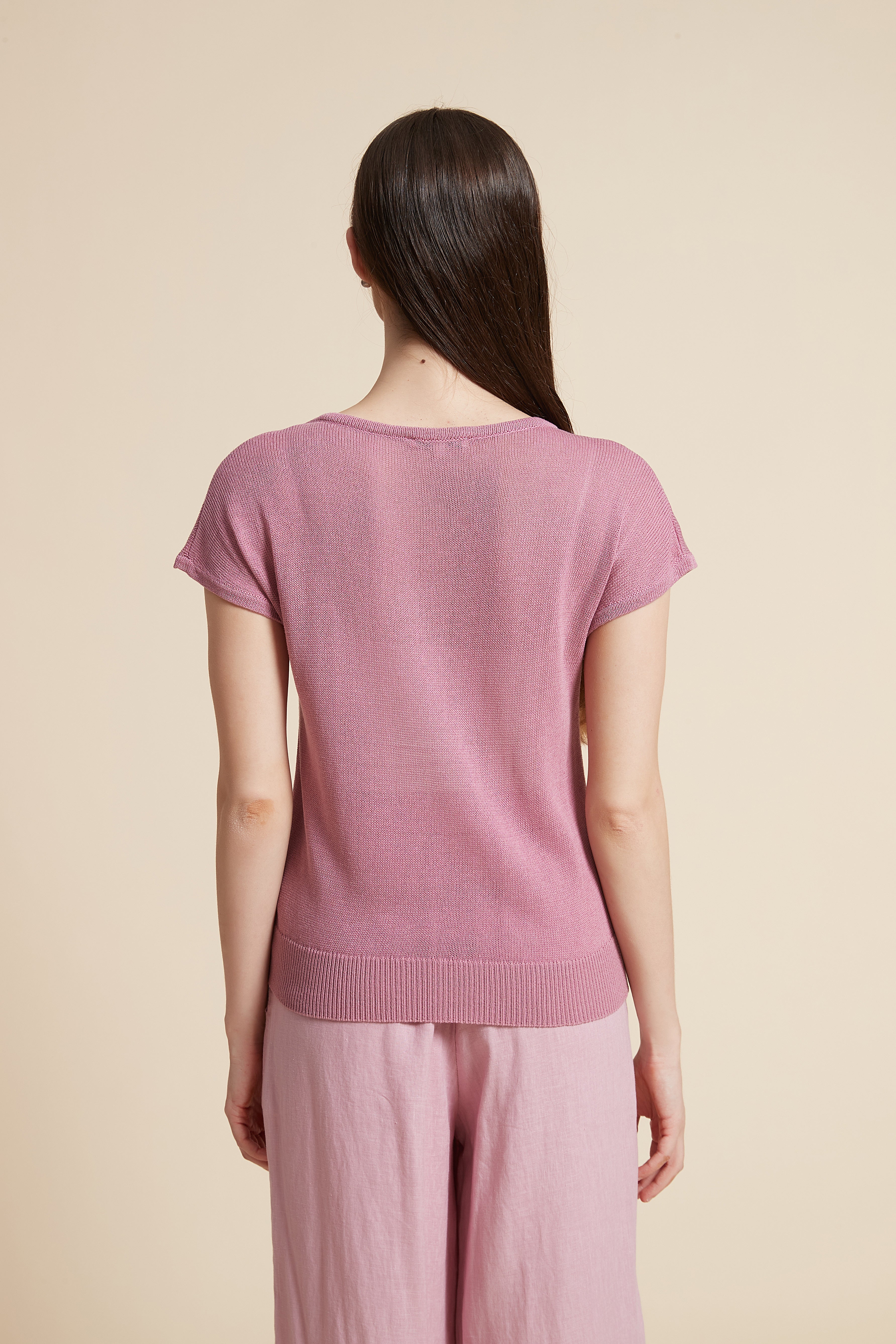 Solid Short Sleeve T-Shirt with Round Neck