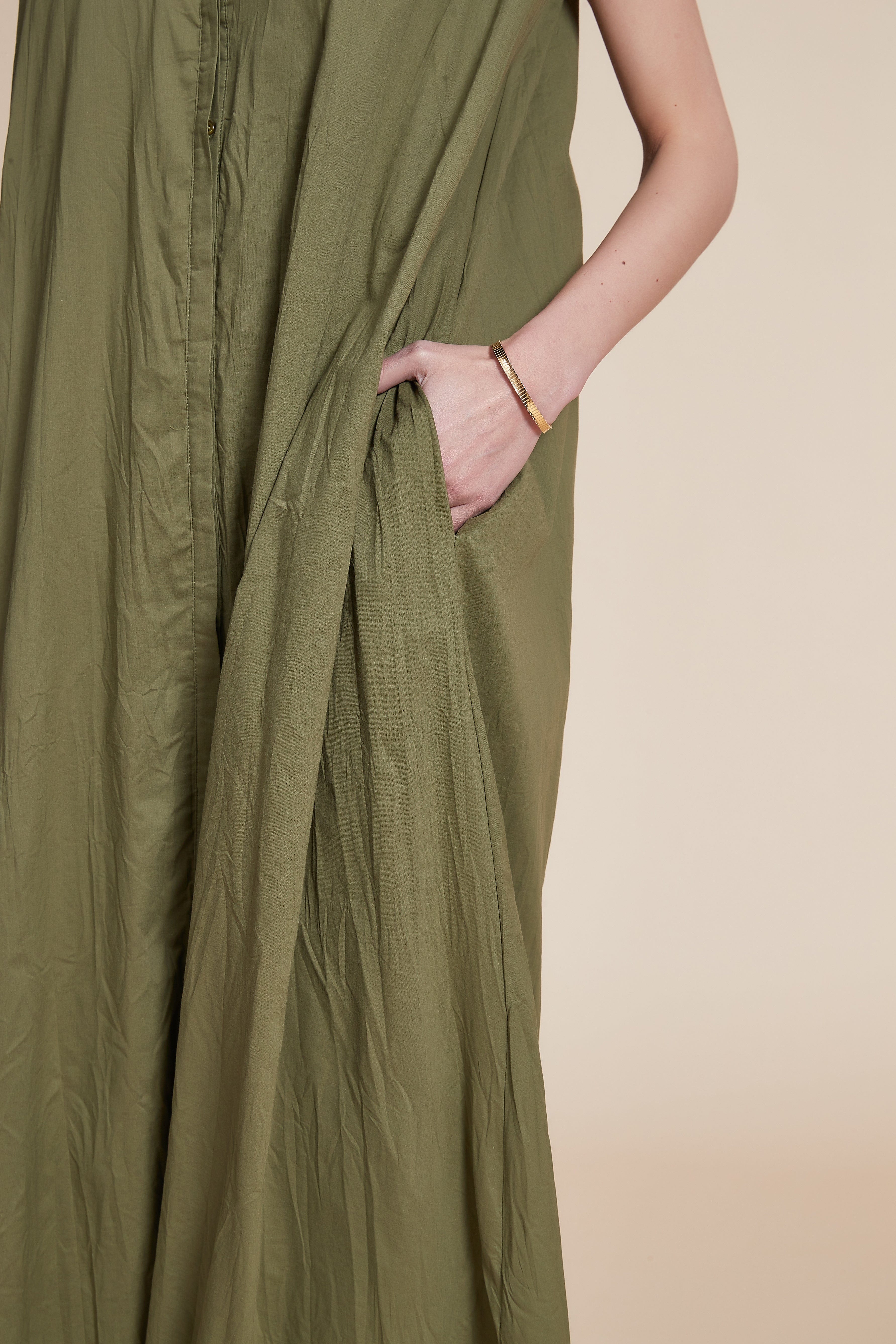 Sleeveless V-Neck Loose Midi Dress