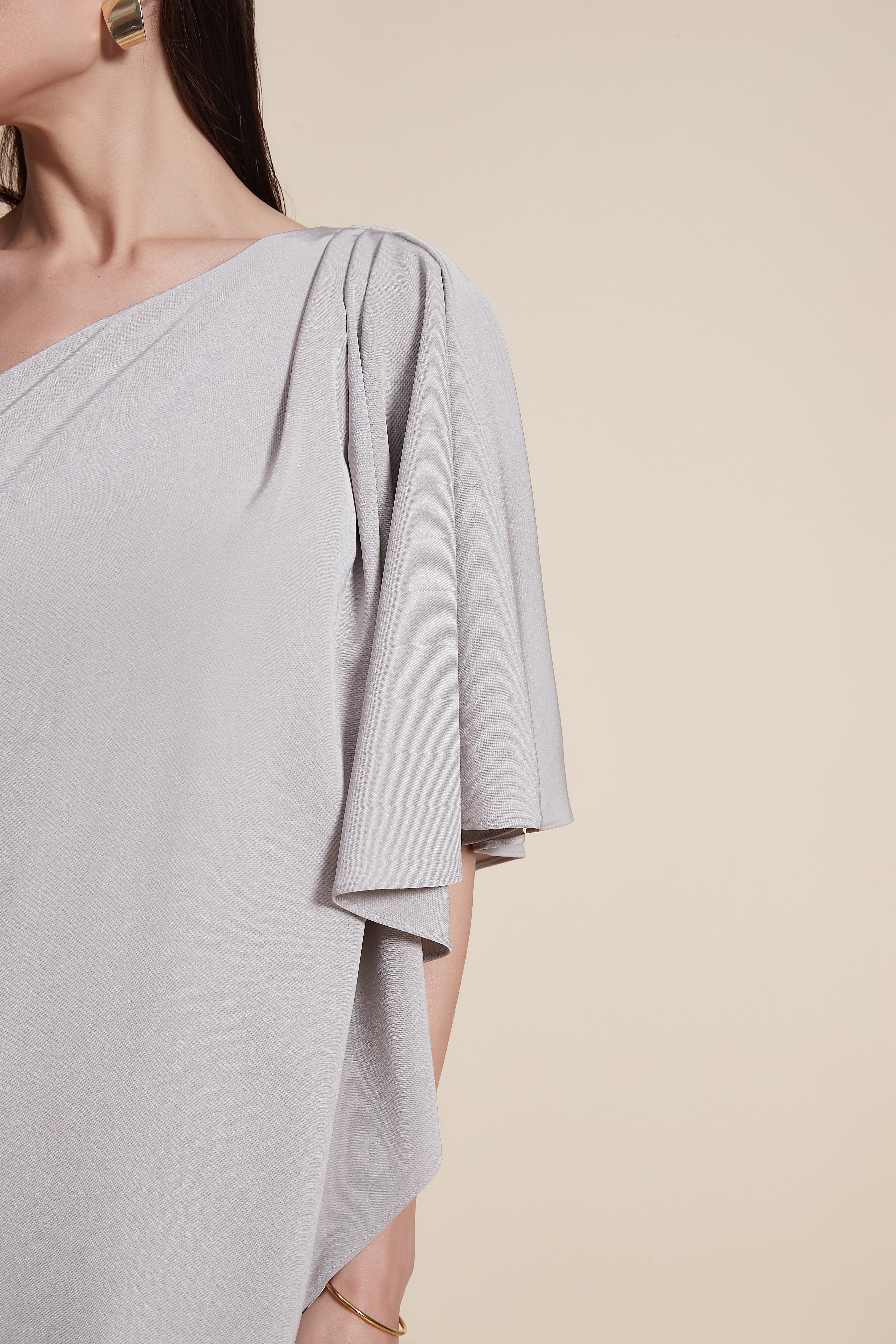 جمبسوت طويل سادة بكتف واحد