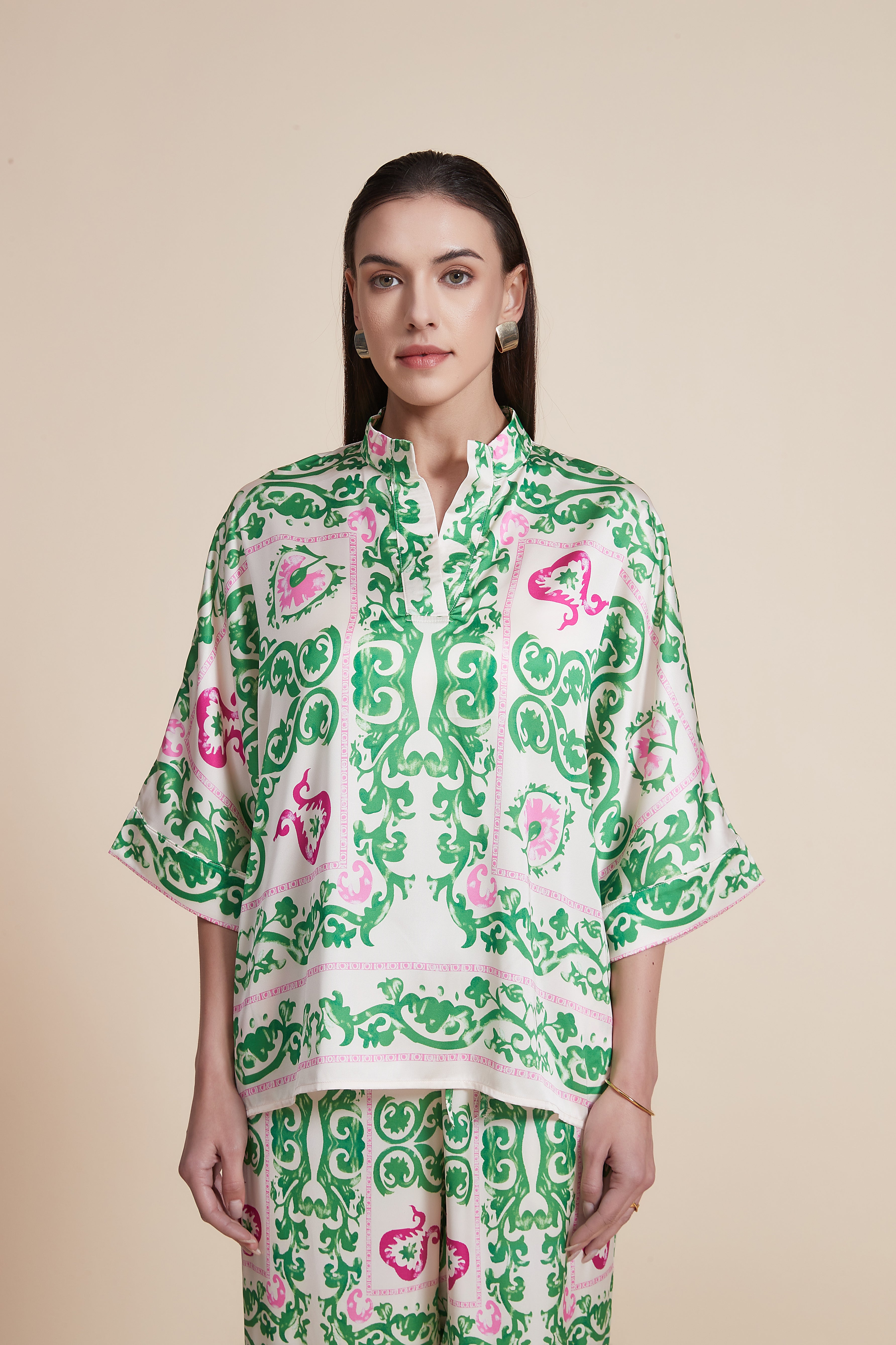 Long Short Sleeve Blouse with Shirt Collar