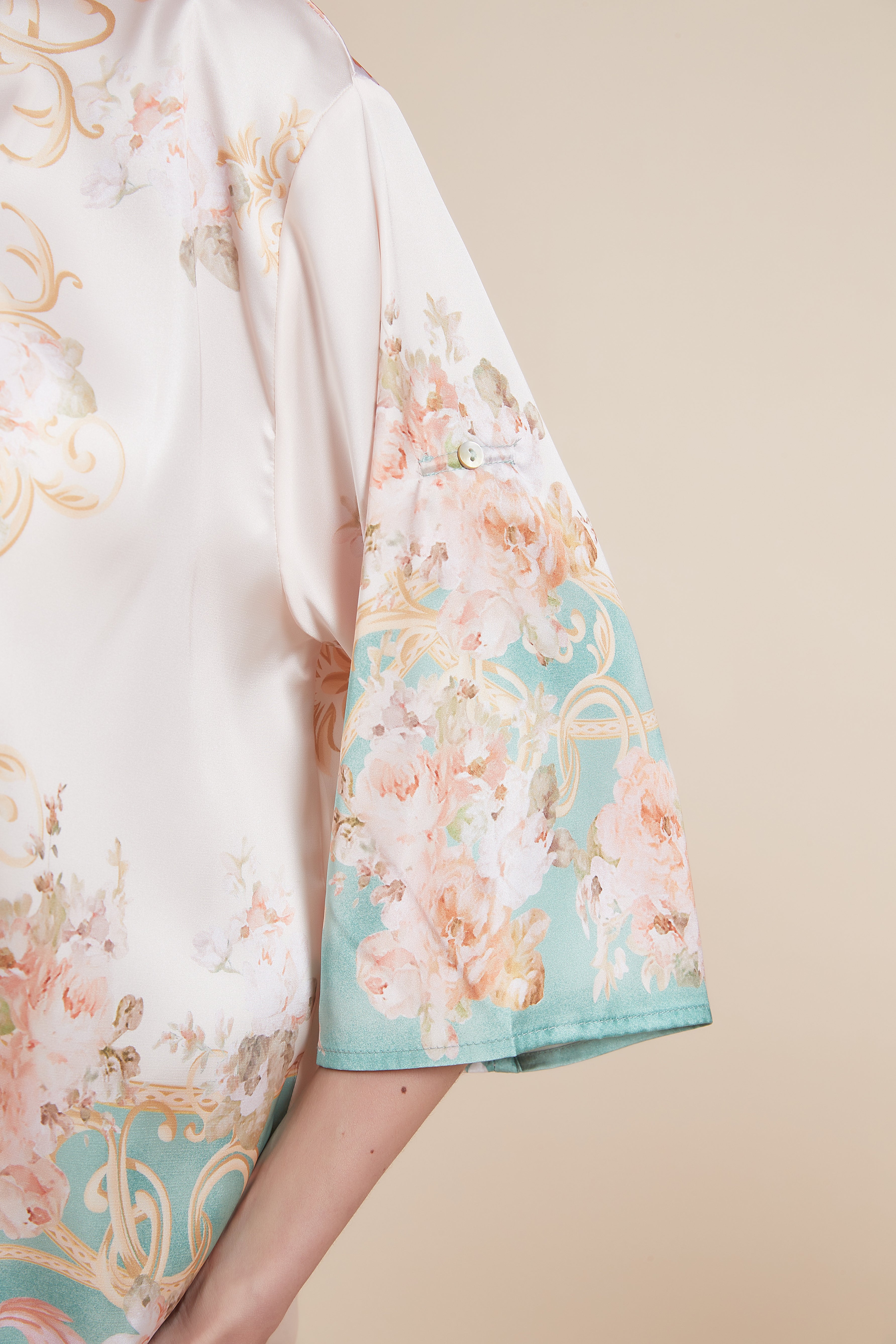 Three-Quarter Sleeve Printed Blouse with Shirt Collar