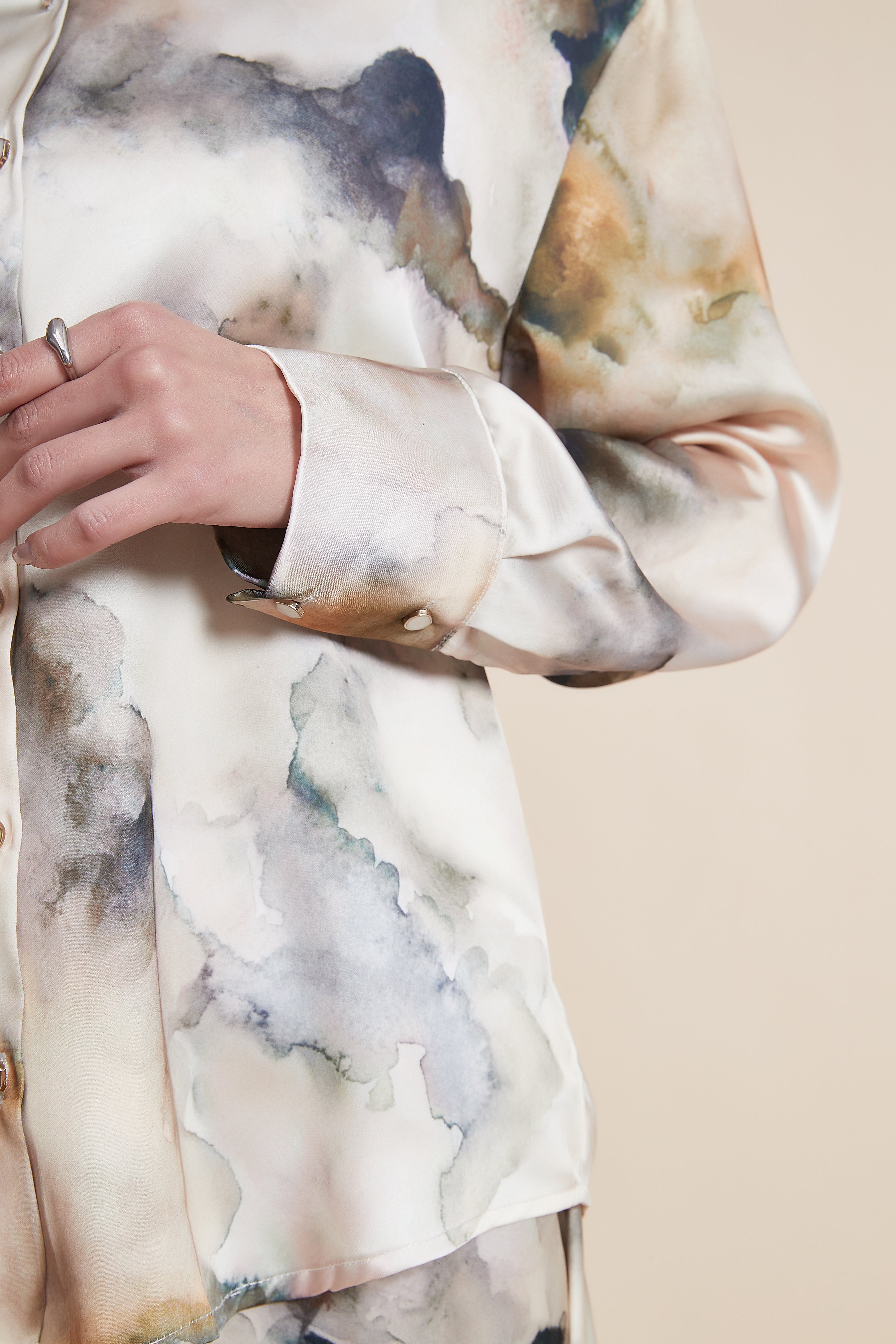 Long Sleeve Shirt with Collar