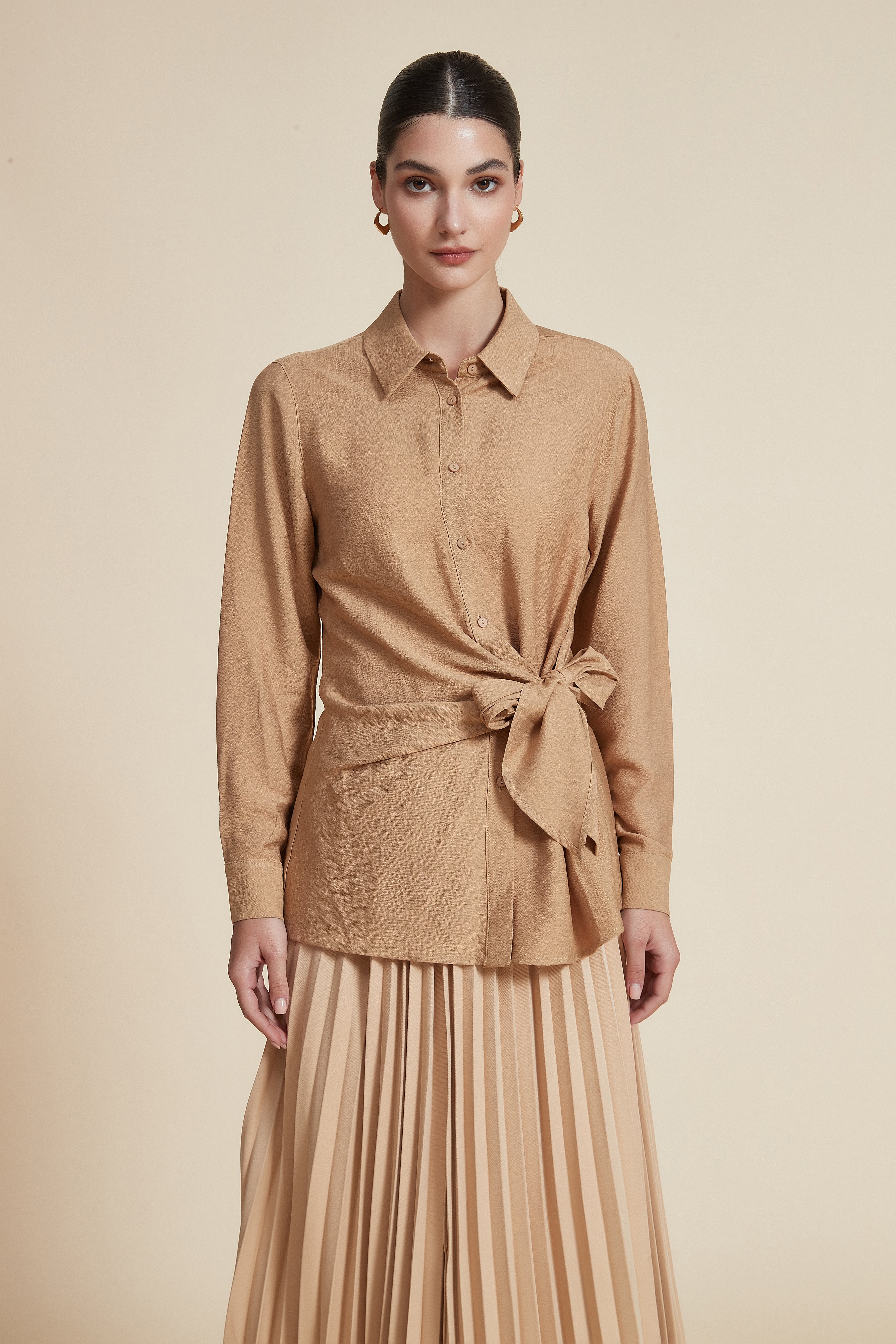 Long Sleeve Blouse with Button Collar and Bow at the Waist