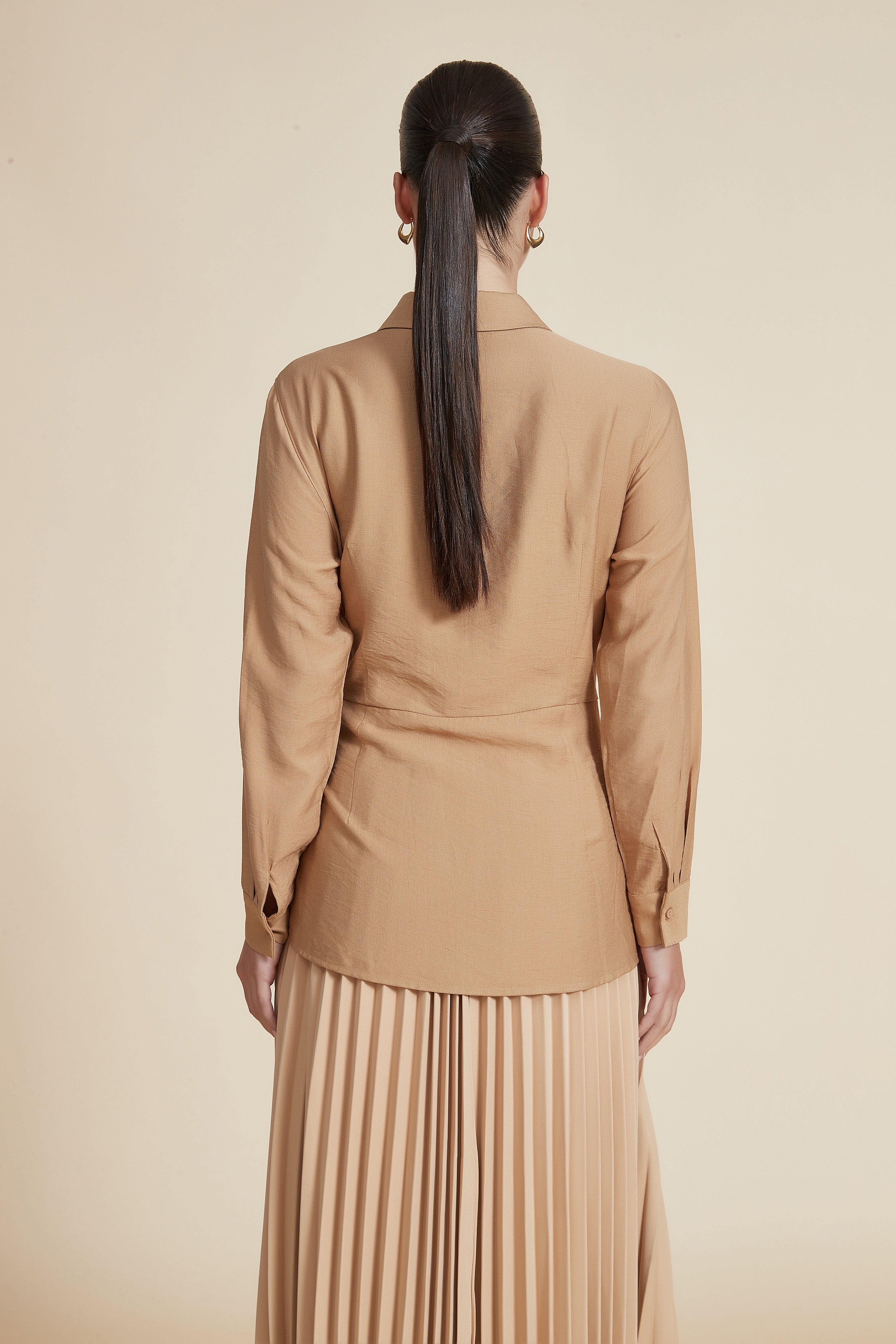 Long Sleeve Blouse with Button Collar and Bow at the Waist