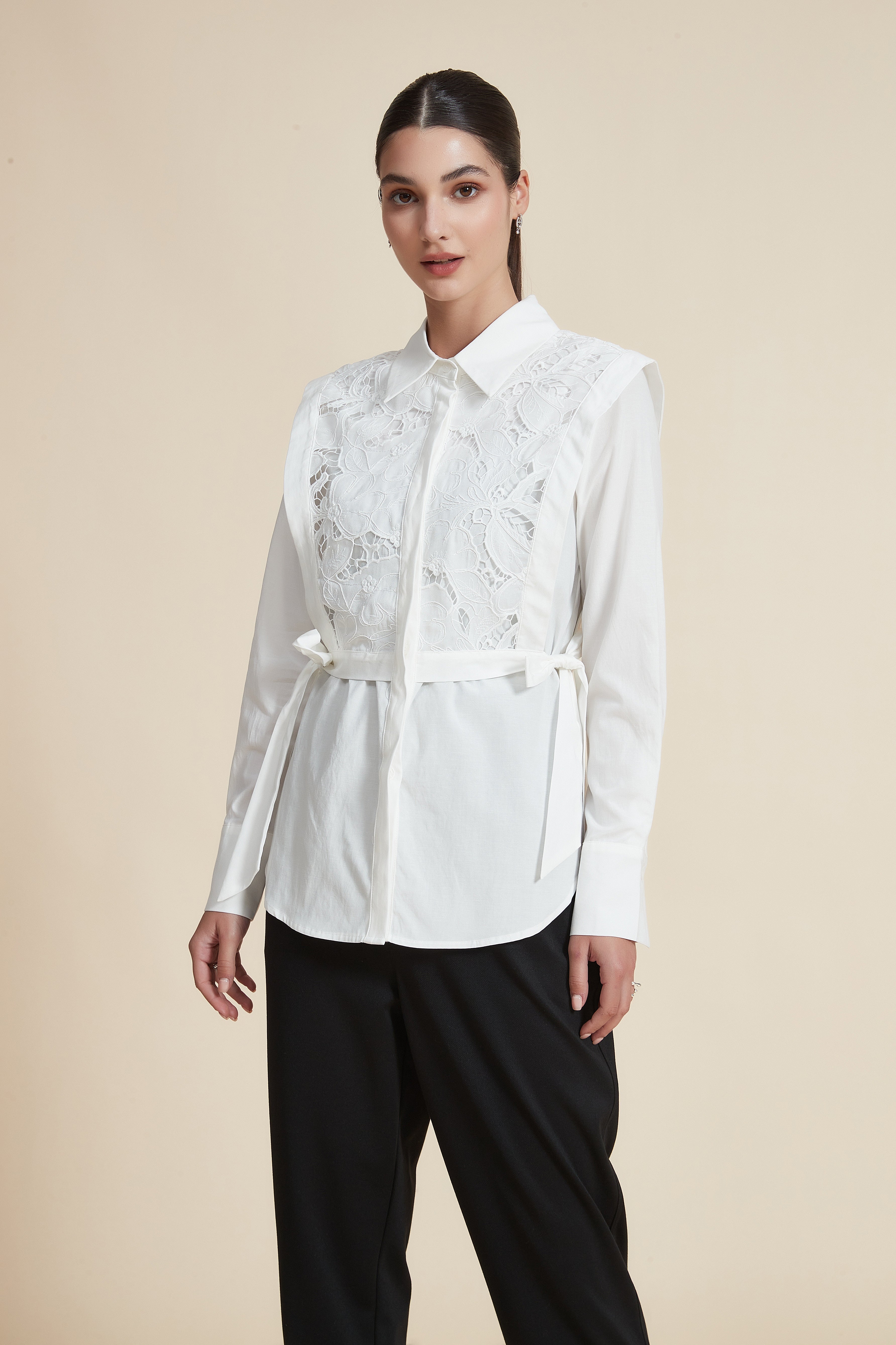 Long-sleeve collared blouse