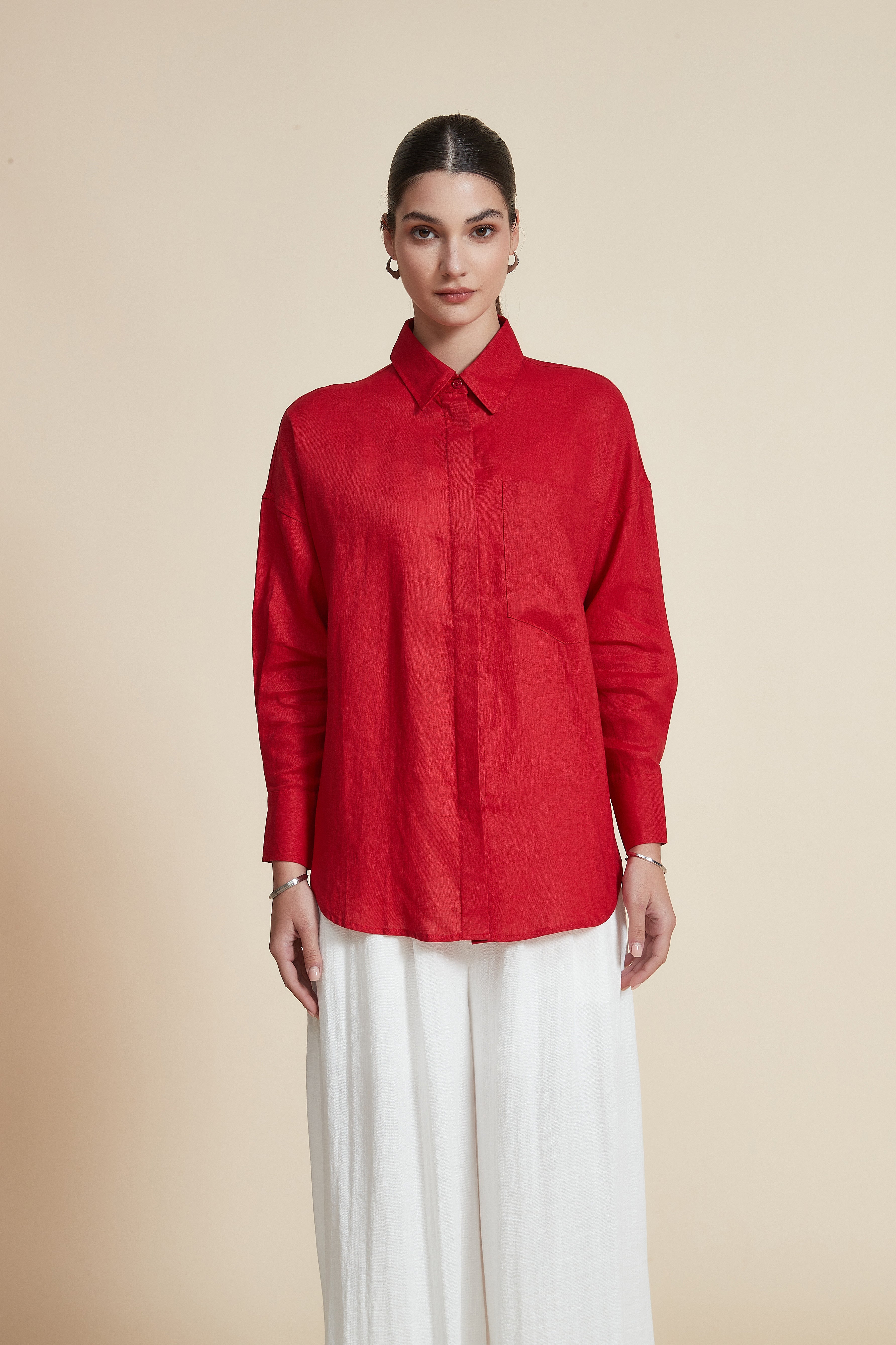 Long Sleeves Blouse with a Collar