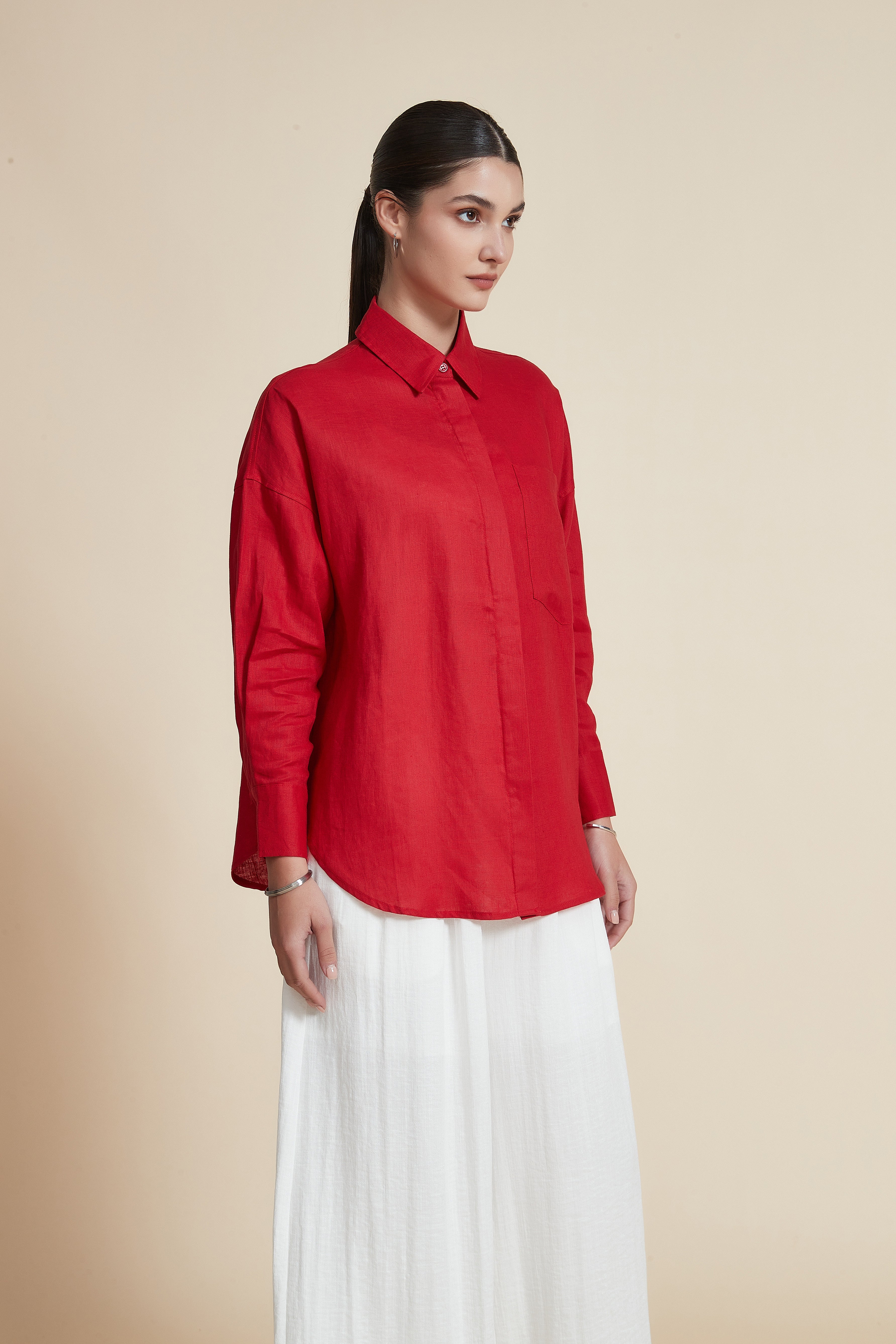 Long Sleeves Blouse with a Collar