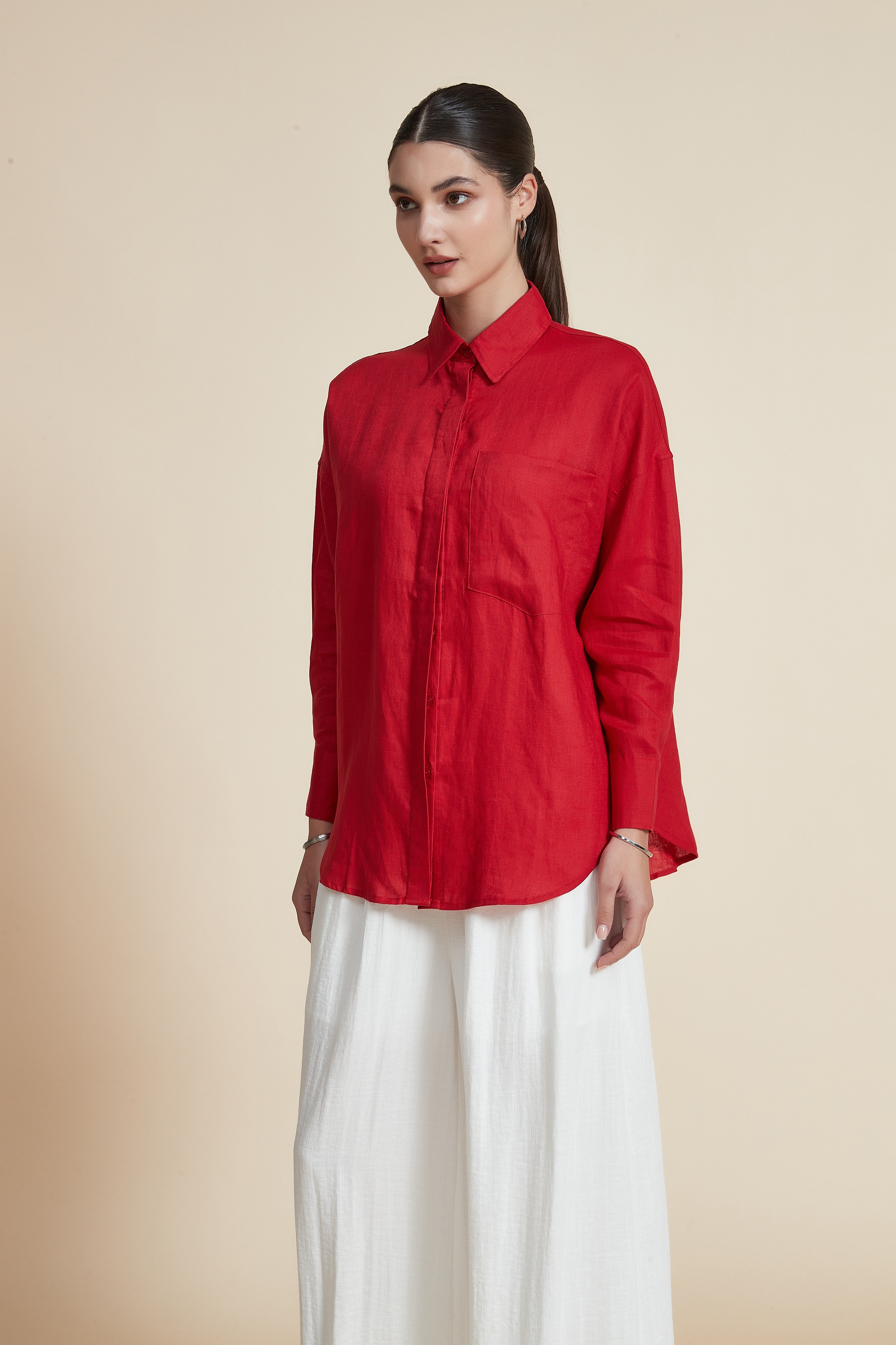 Long Sleeves Blouse with a Collar