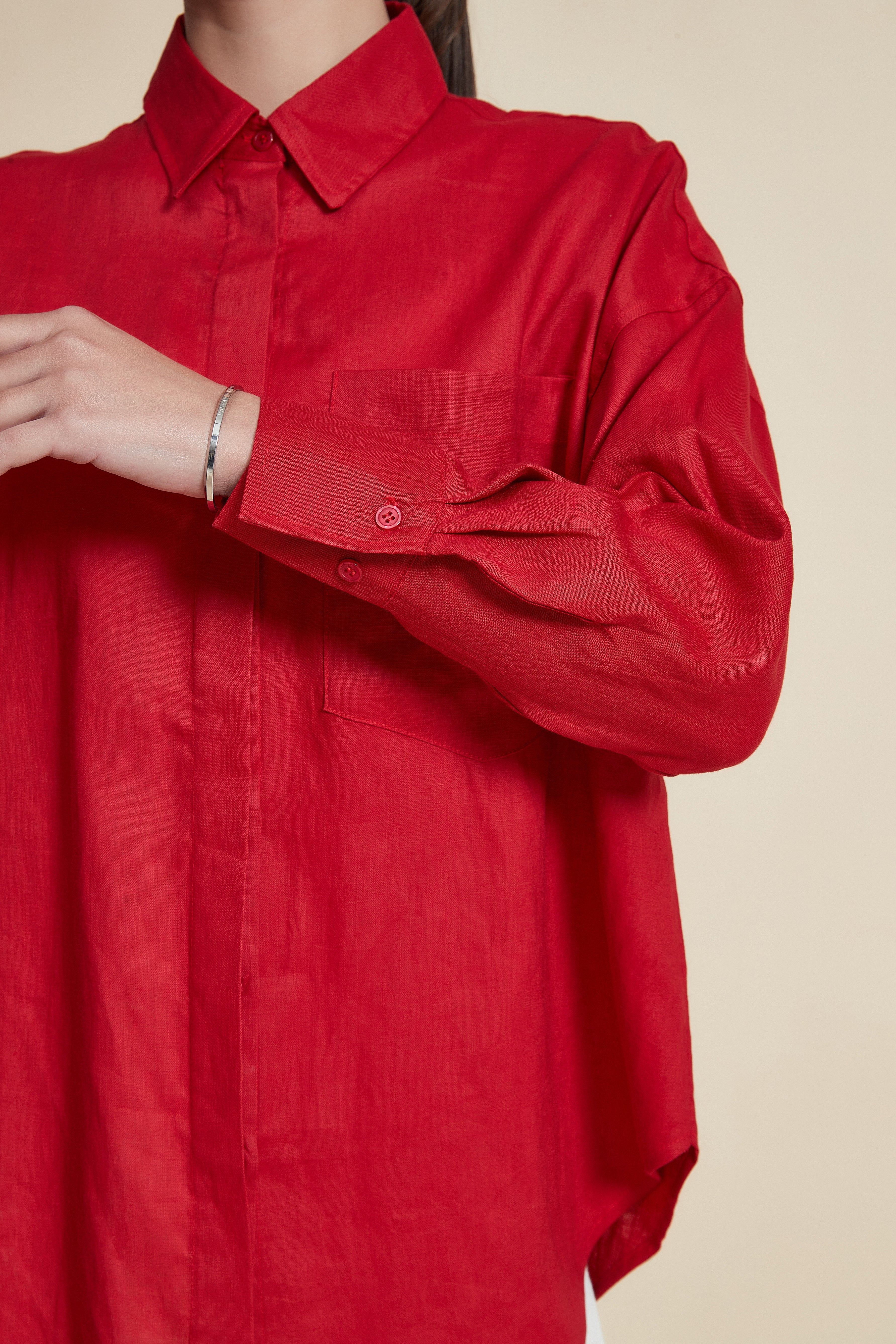 Long Sleeves Blouse with a Collar