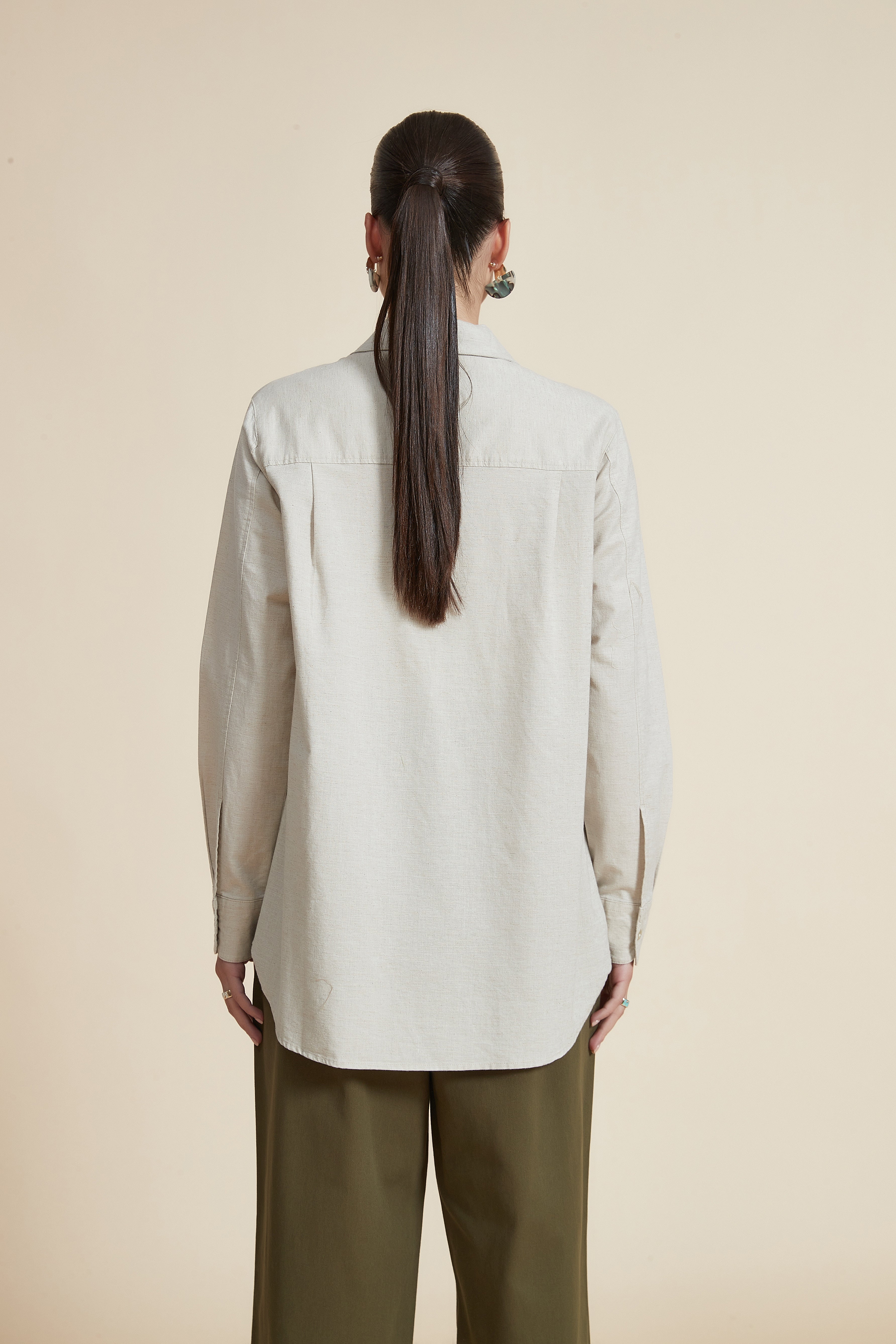 Shirt-style blouse with long sleeves