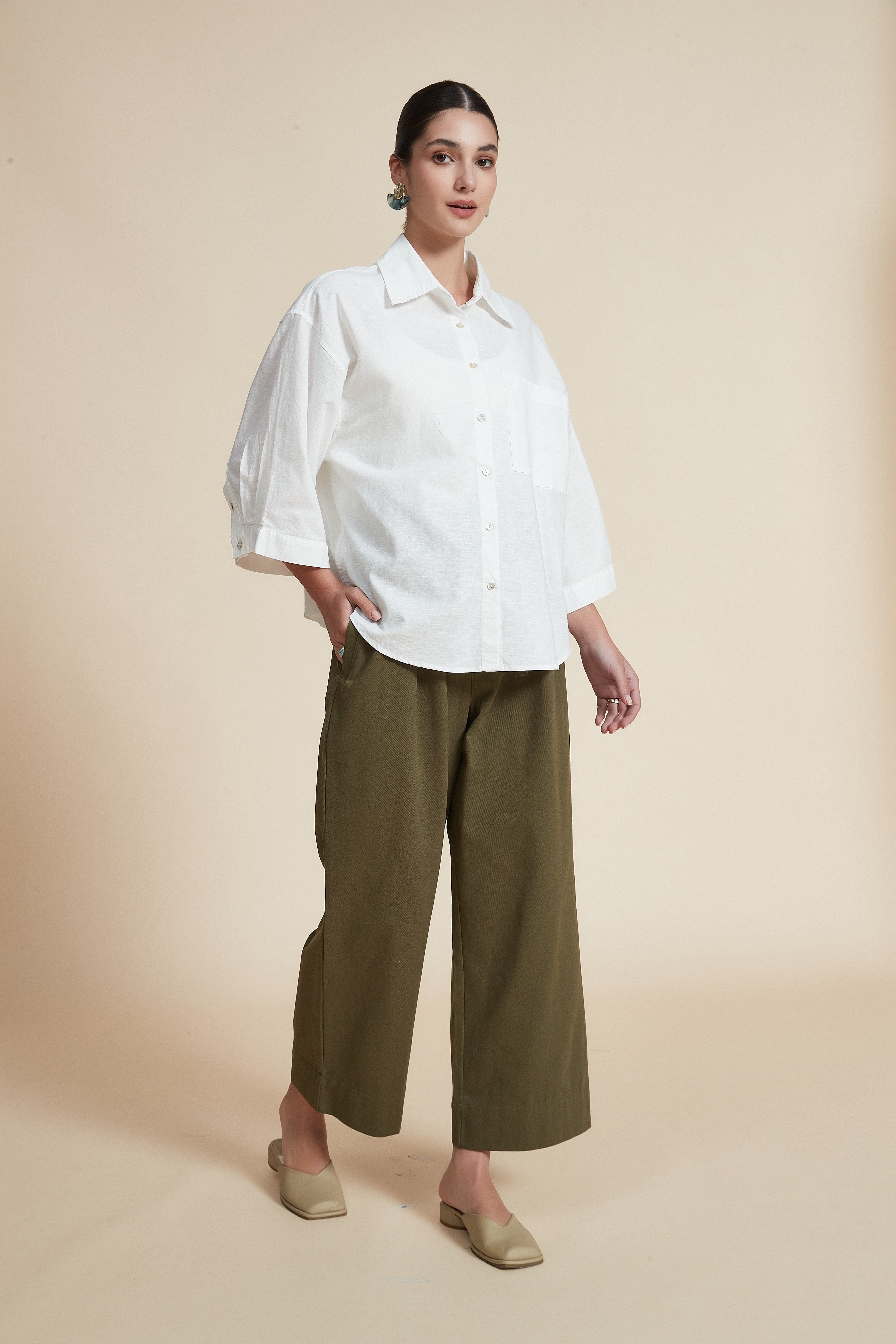 Plain wide-leg 3/4-sleeve blouse