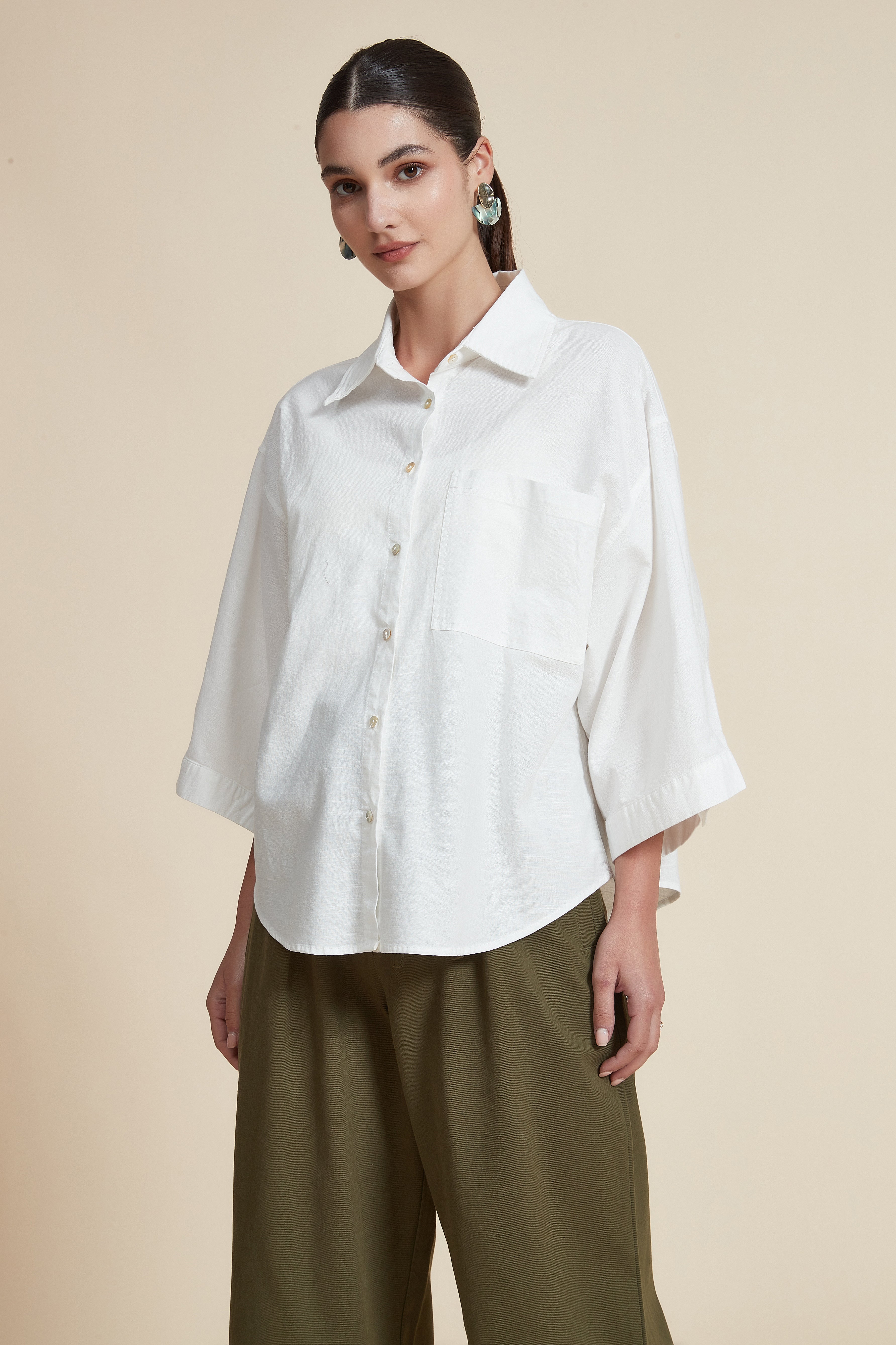 Plain wide-leg 3/4-sleeve blouse