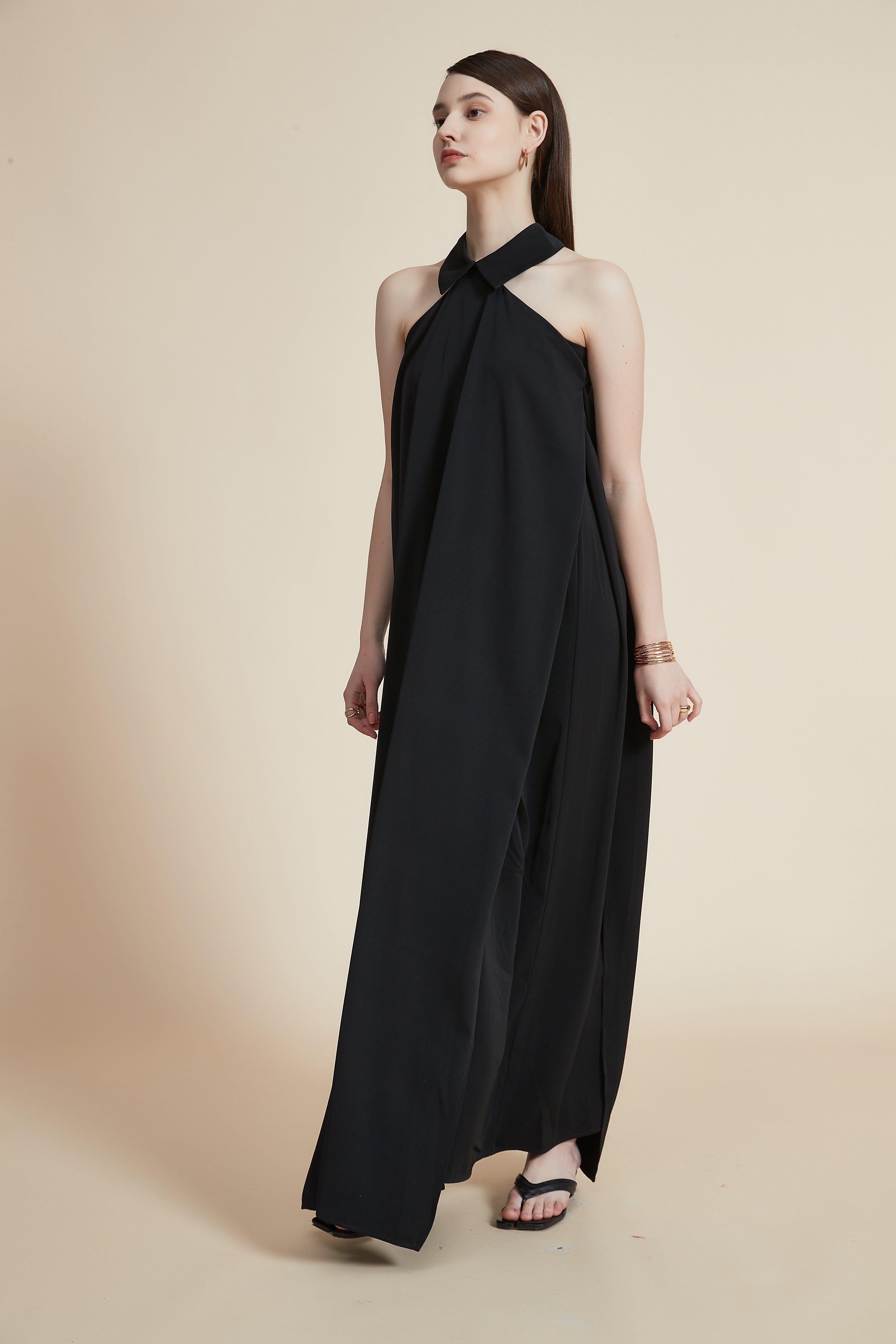 Plain sleeveless long dress