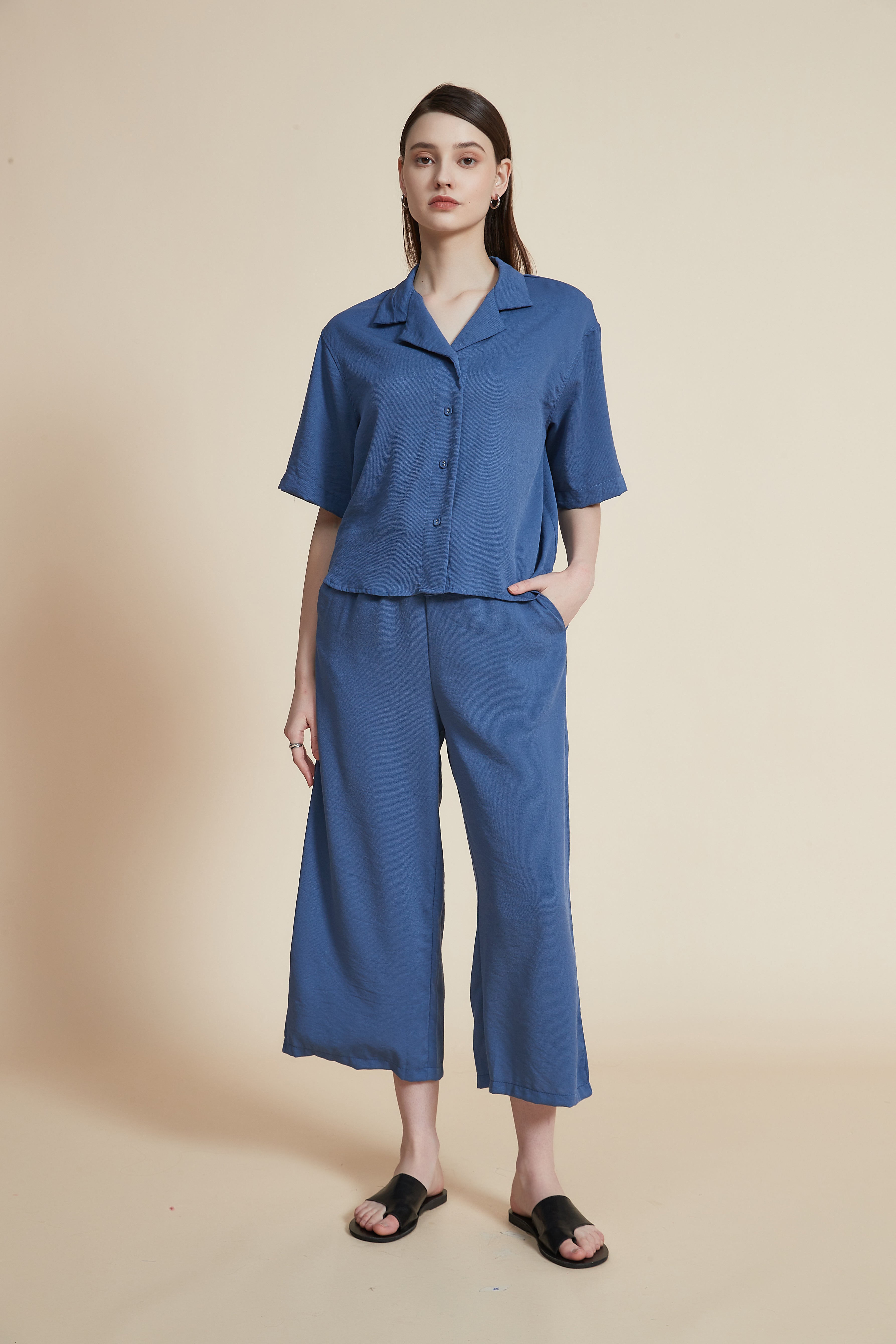 Women's Solid Short Sleeve Blouse with Shirt Collar