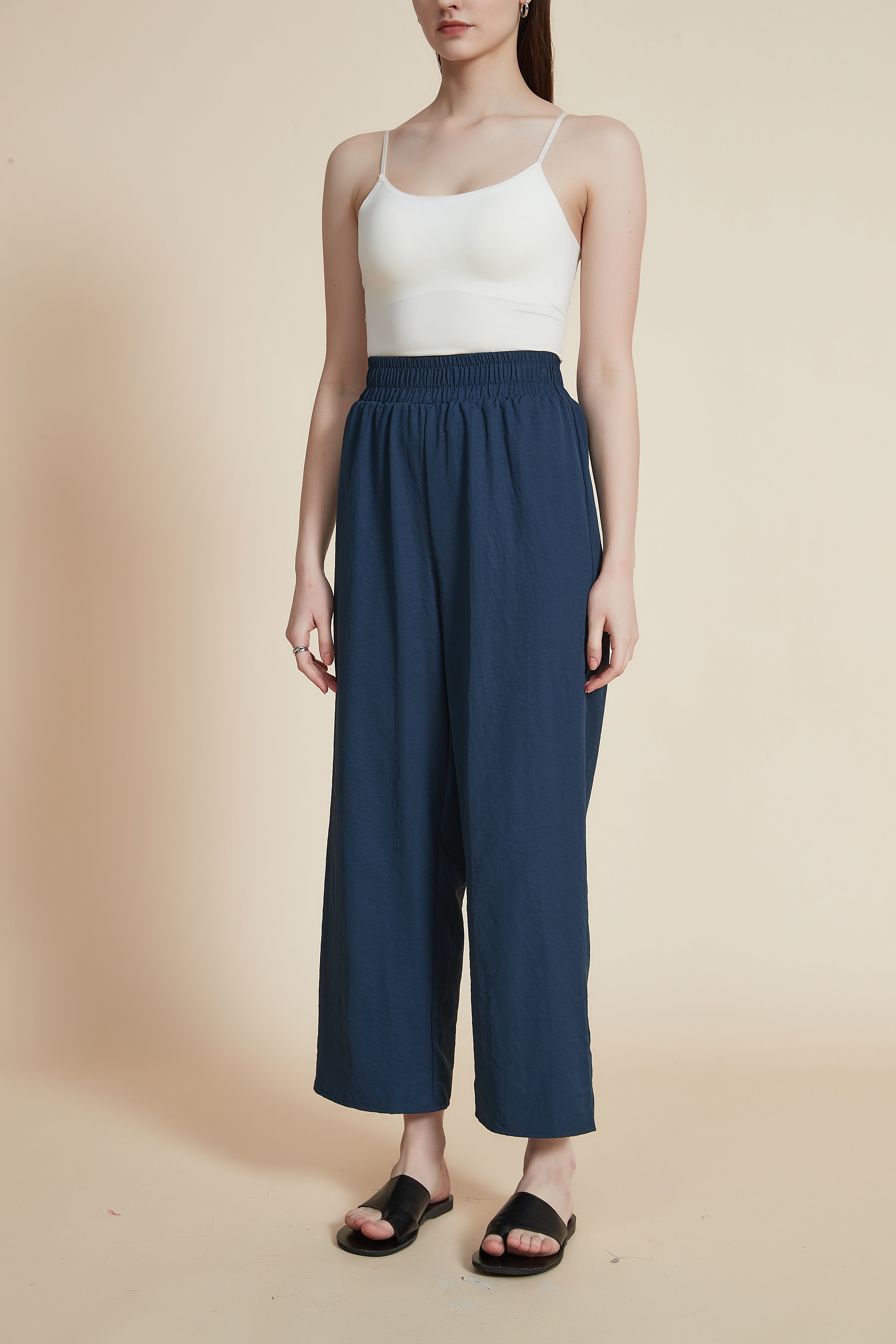 Plain Wide-Leg Trousers