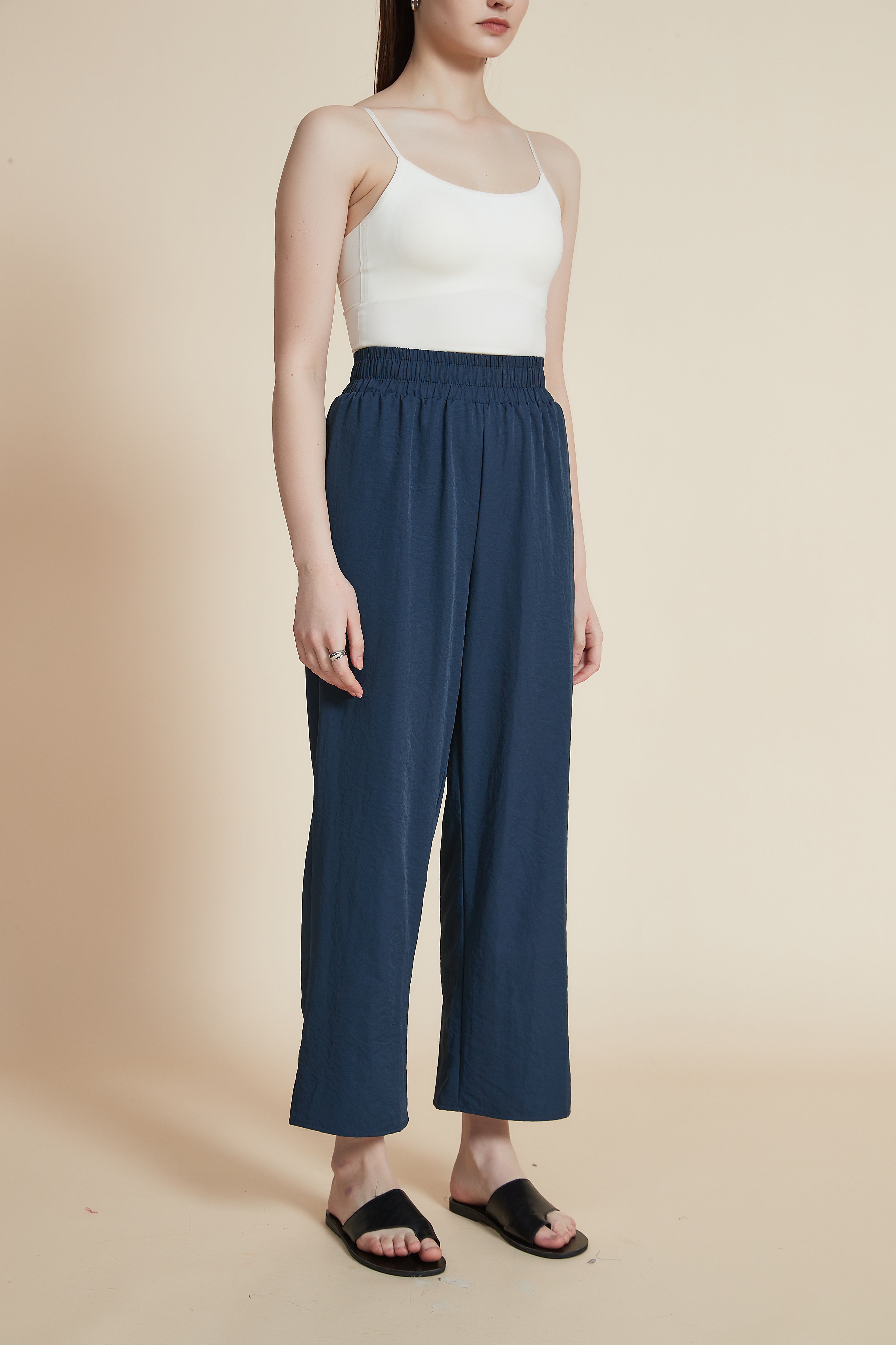 Plain Wide-Leg Trousers