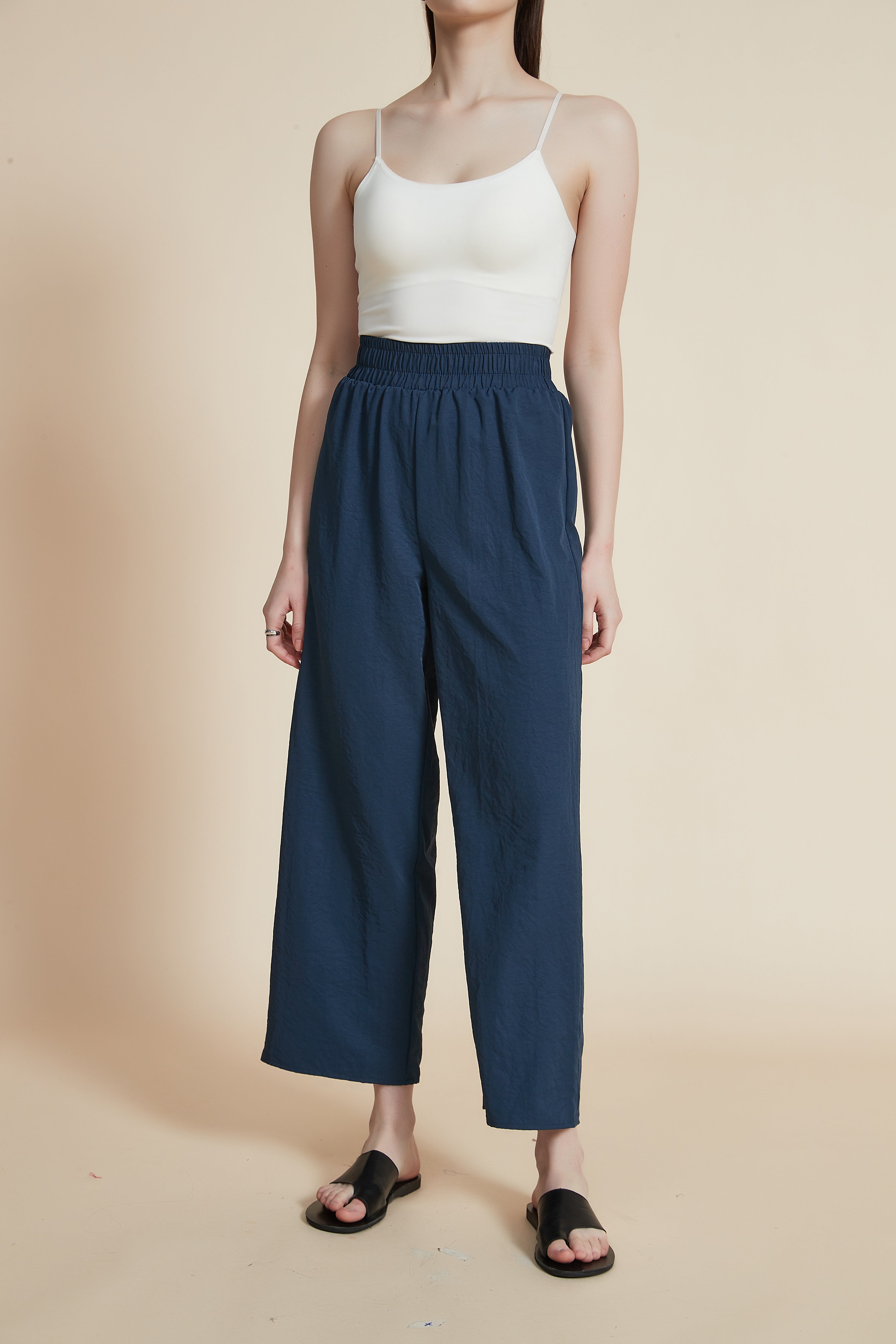 Plain Wide-Leg Trousers