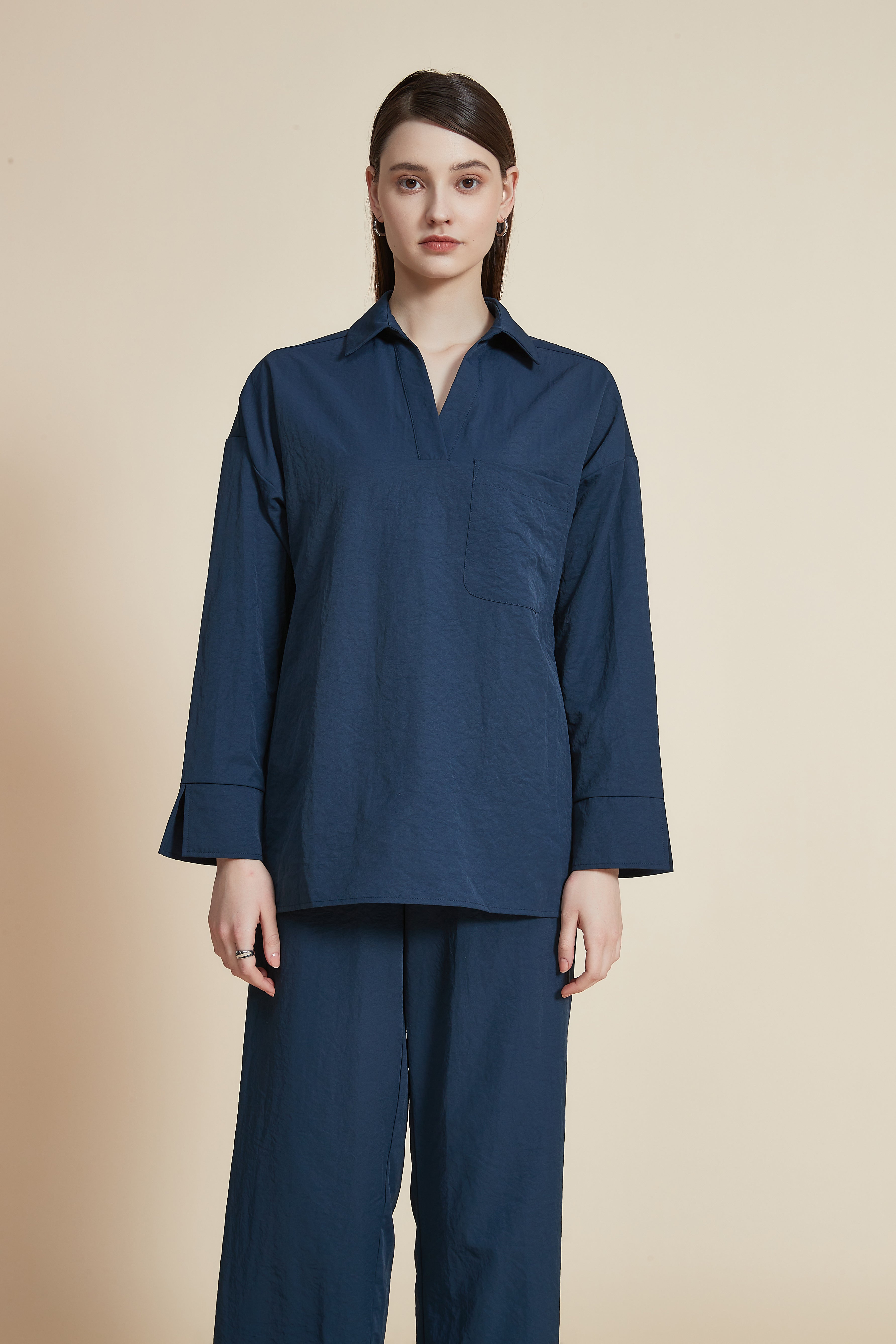 Hip-Length Long Sleeve Blouse with Pocket and Shirt Collar