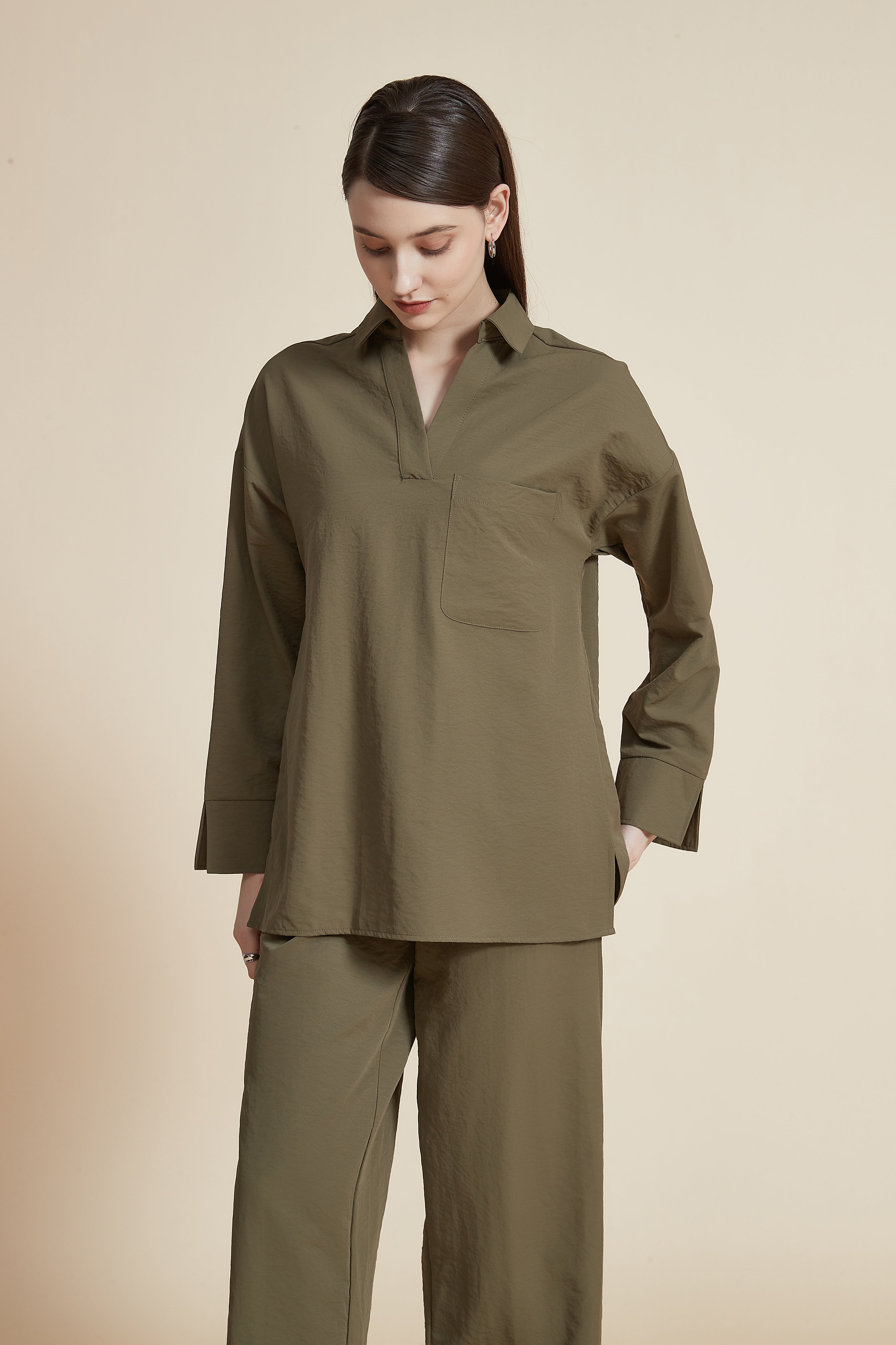 Hip-Length Long Sleeve Blouse with Pocket and Shirt Collar