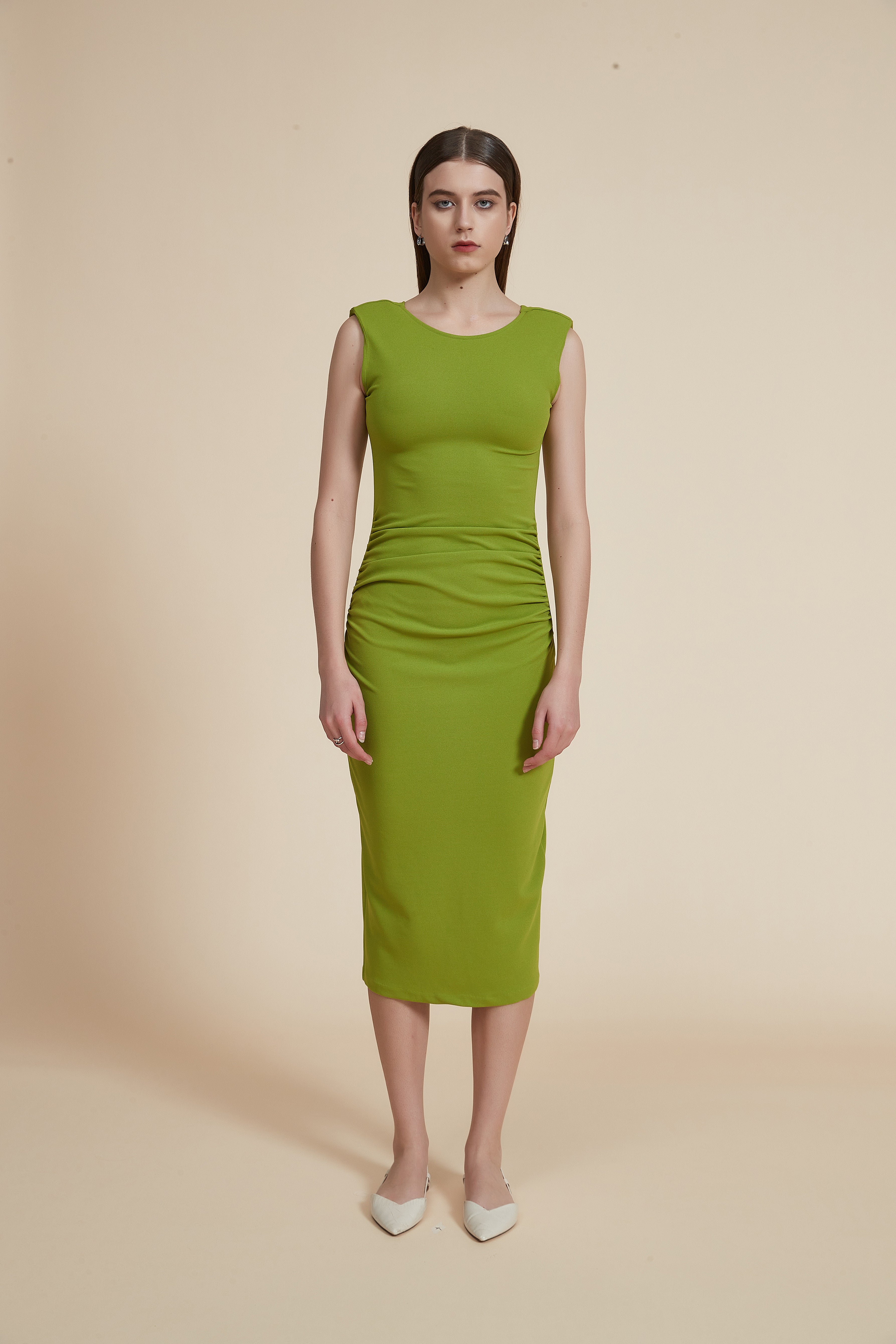 Plain Midi Dress Without Sleeves and Round Neck