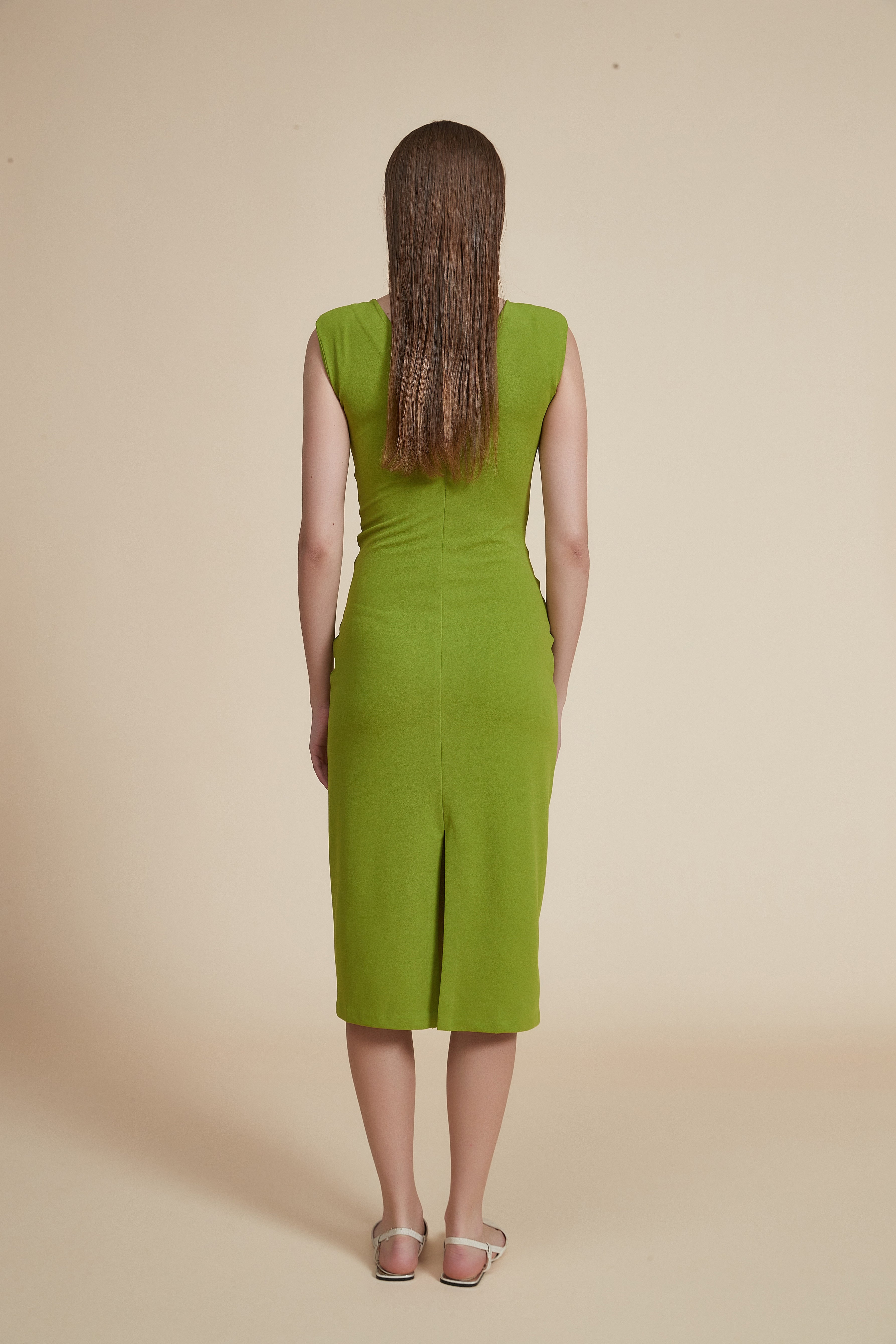 Plain Midi Dress Without Sleeves and Round Neck