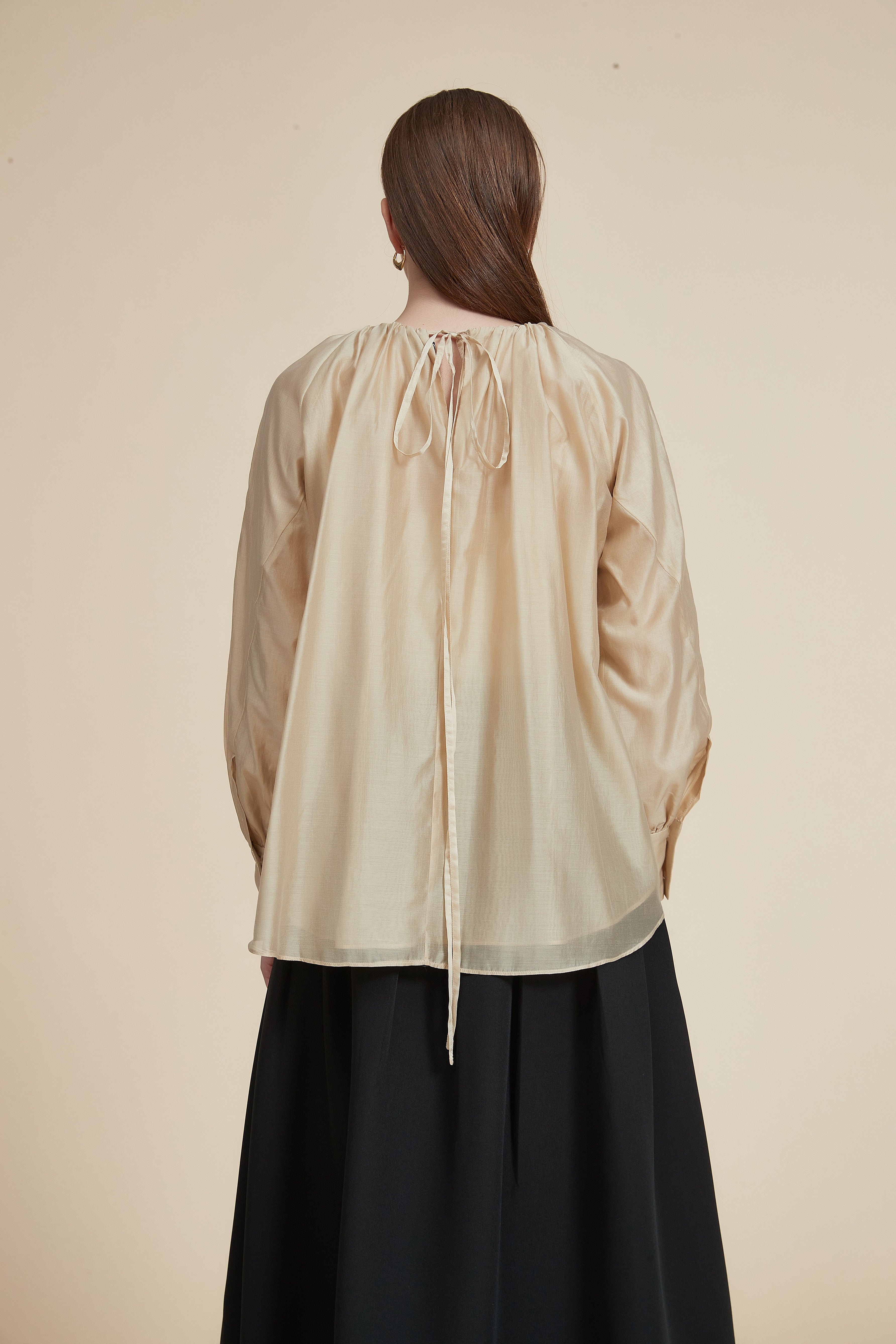 Ruffled Blouse with Round Neck and Long Sleeves