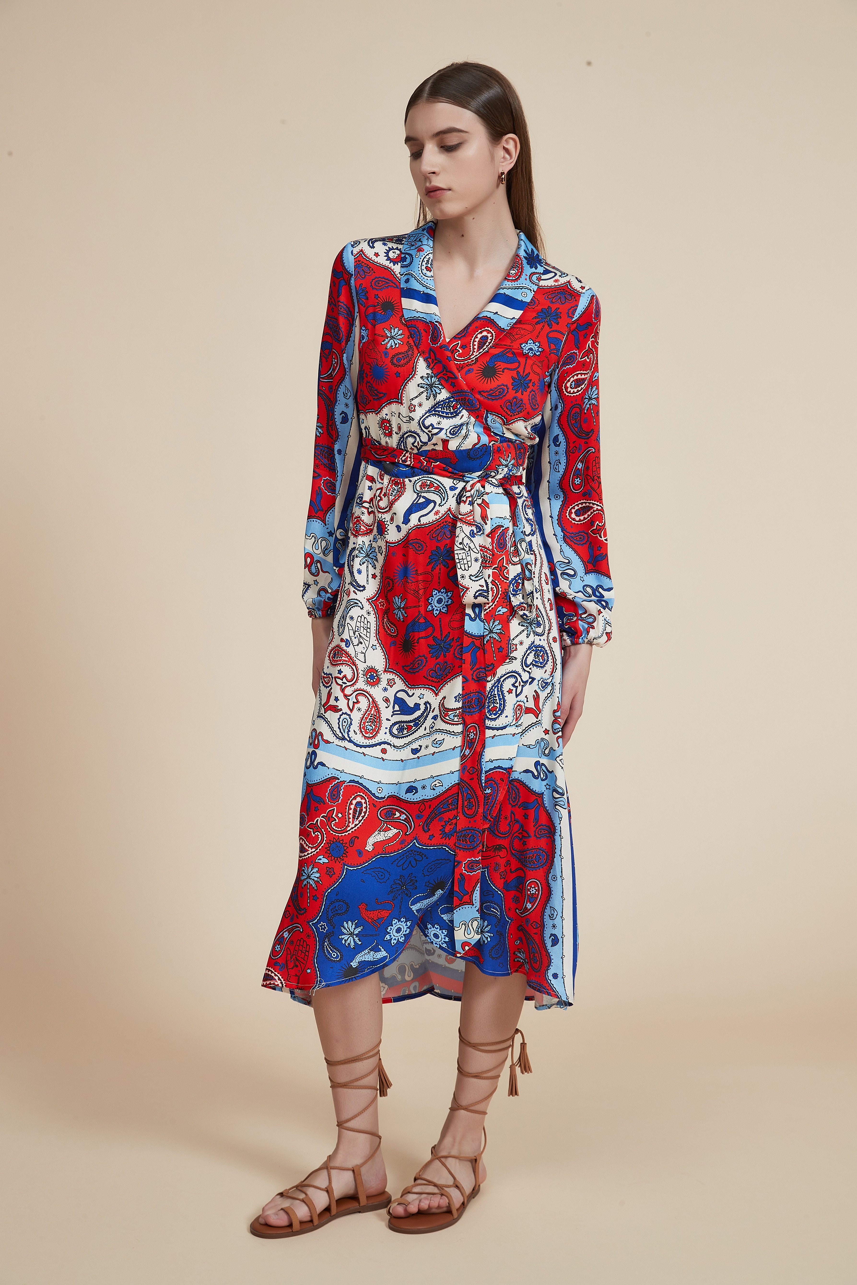 Knee-Length Printed Dress with Long Sleeves and V-Neck