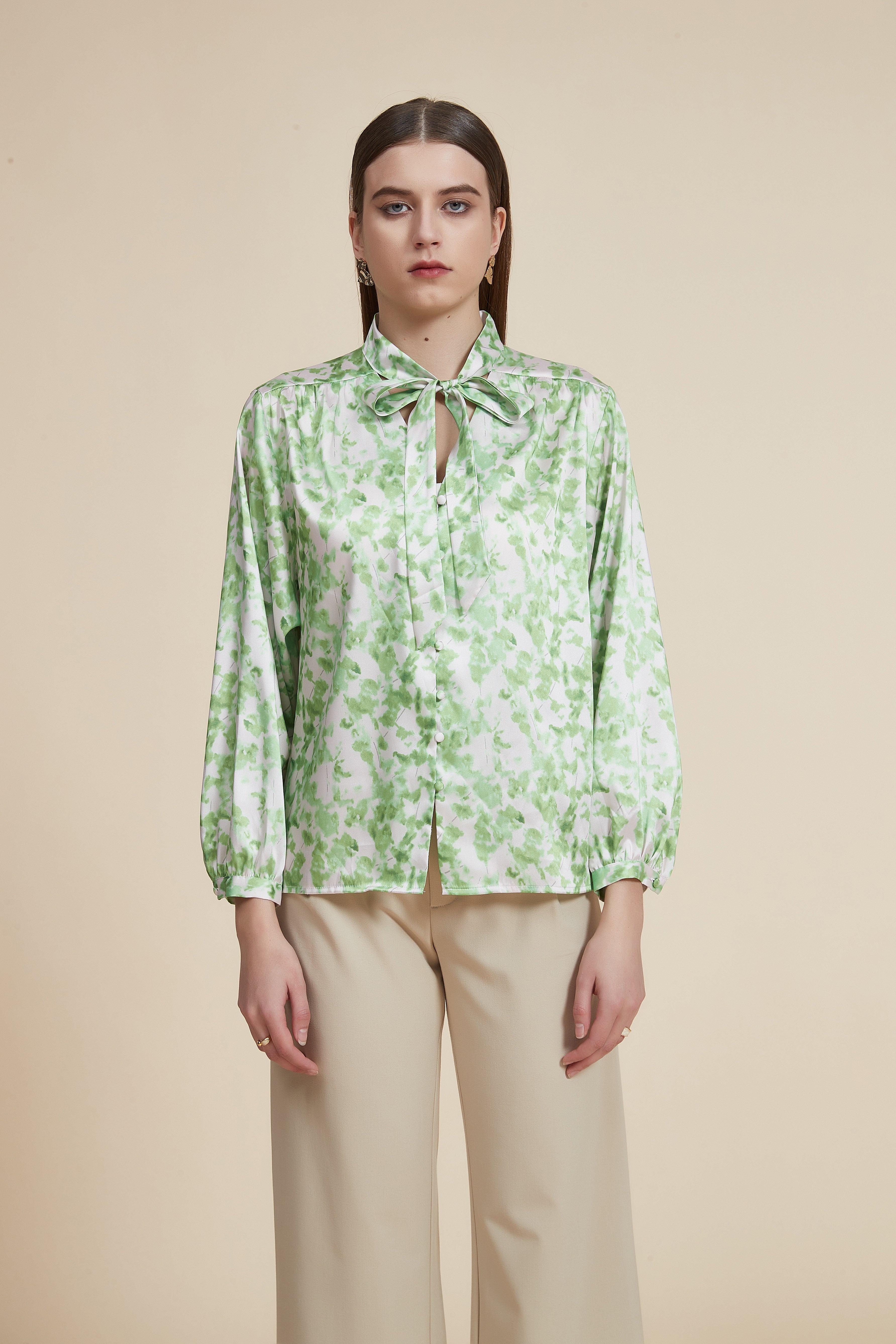 Floral Blouse with Bow Tie and Long Sleeves