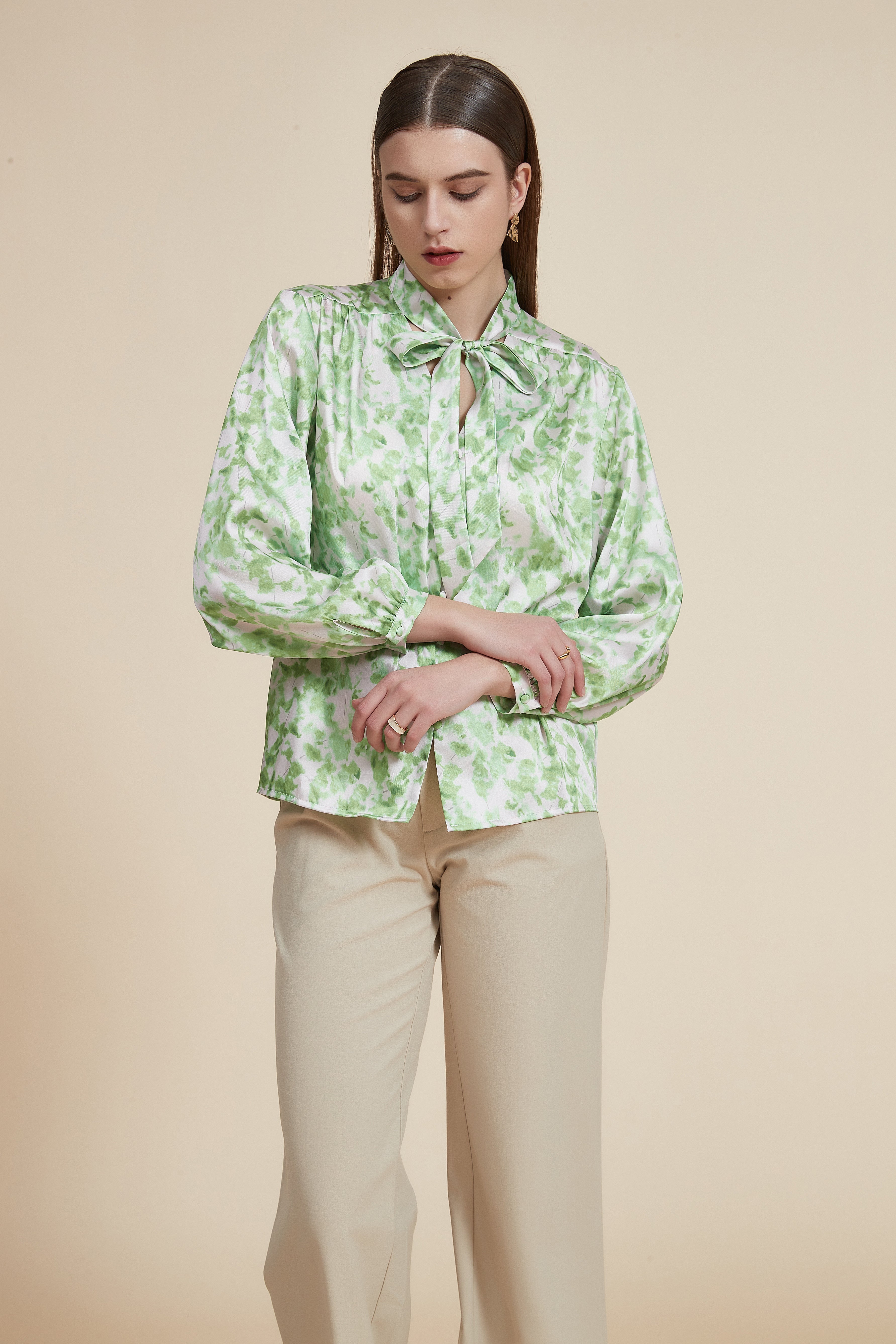 Floral Blouse with Bow Tie and Long Sleeves