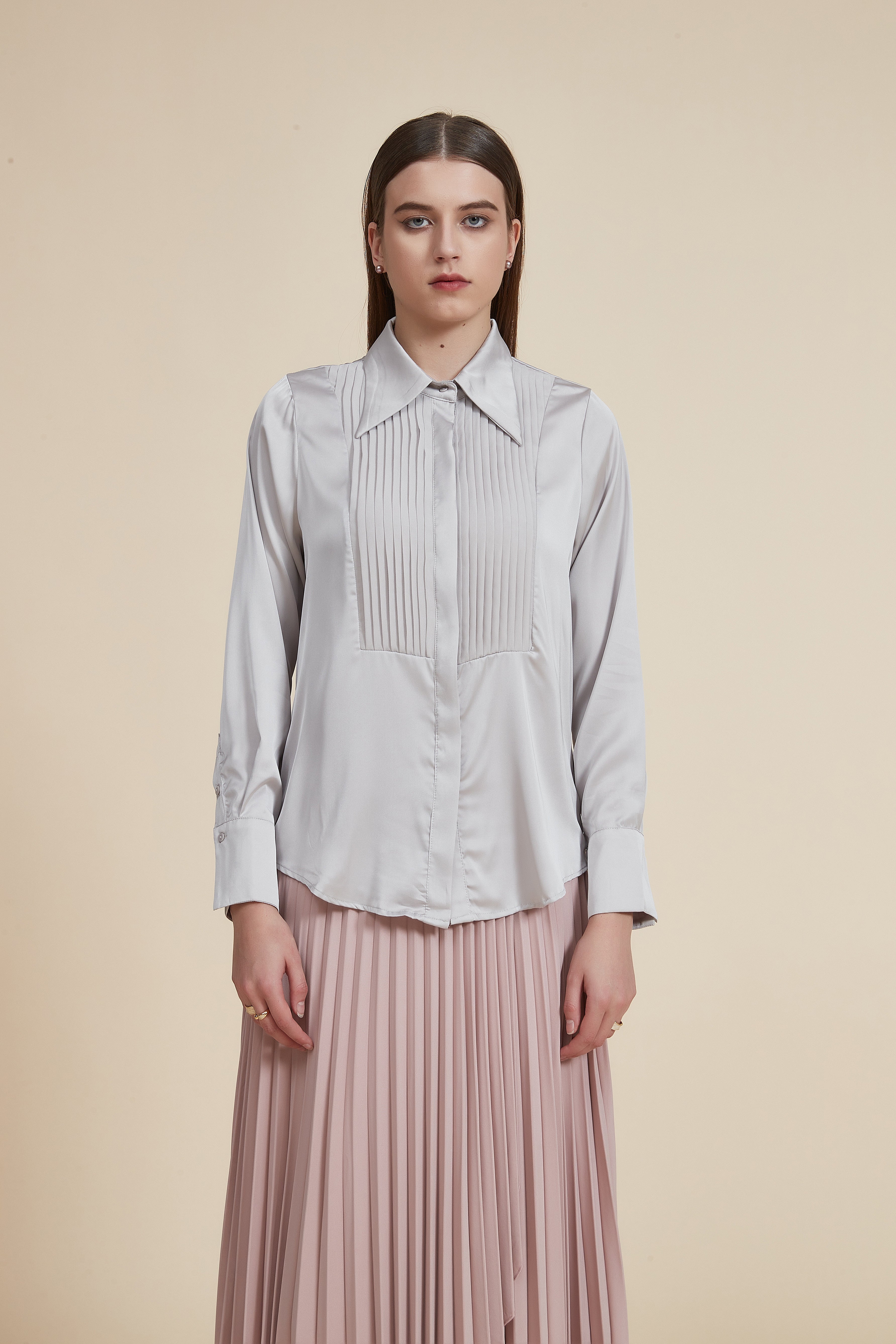 Plain shirt with pleated details long sleeve