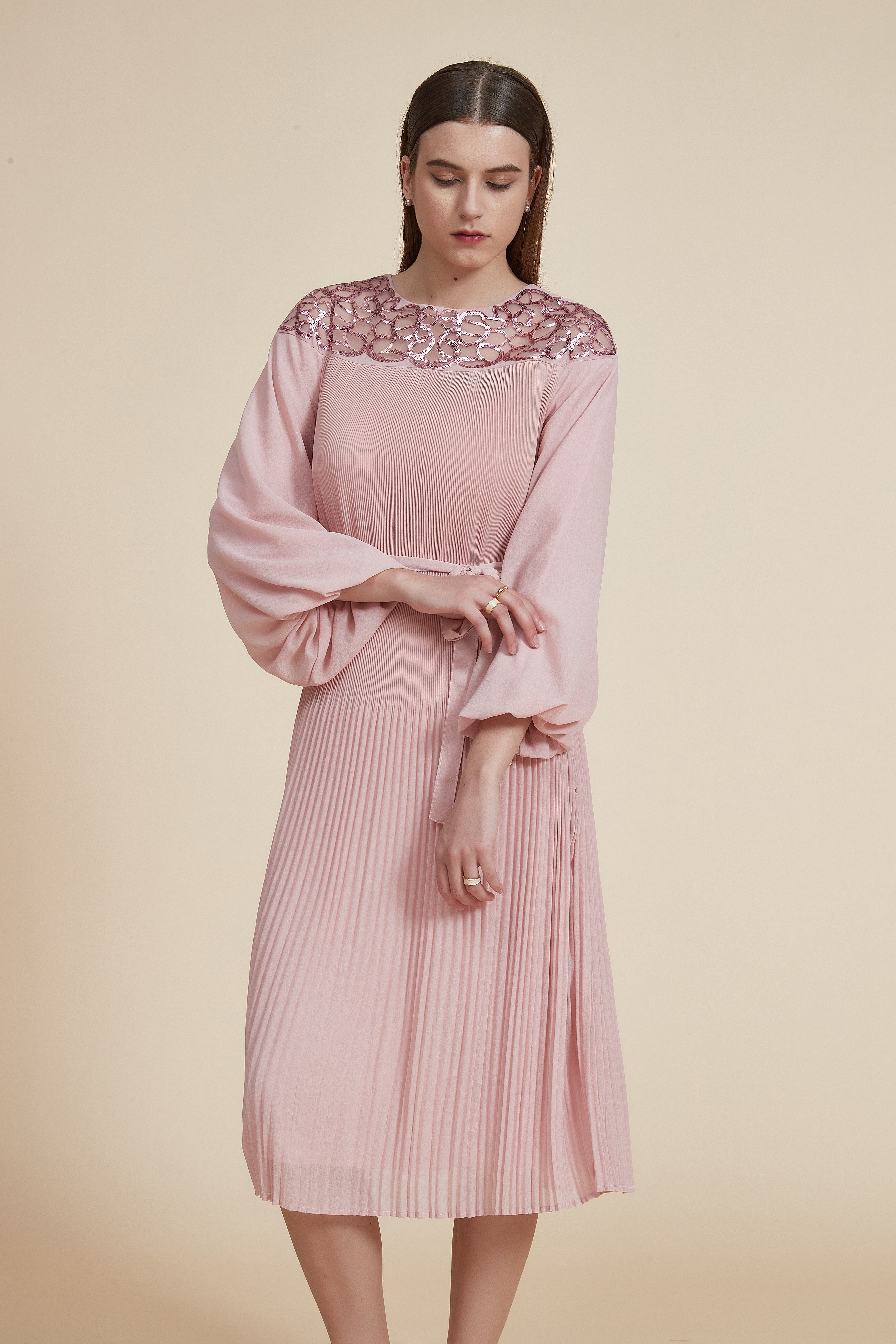 Pleated Midi Dress with Wide Long Sleeves
