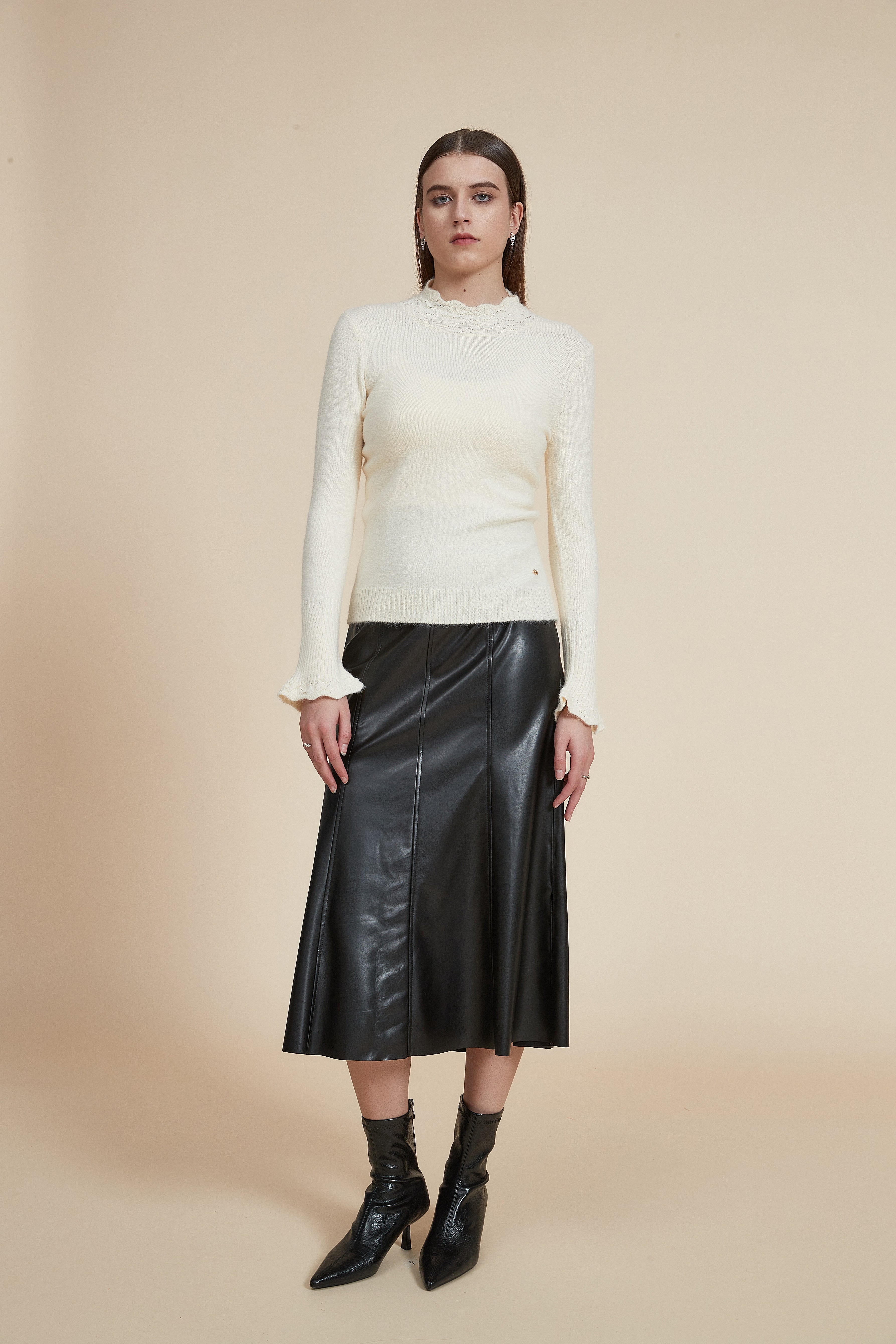 Round Neck Long Sleeve Sweater