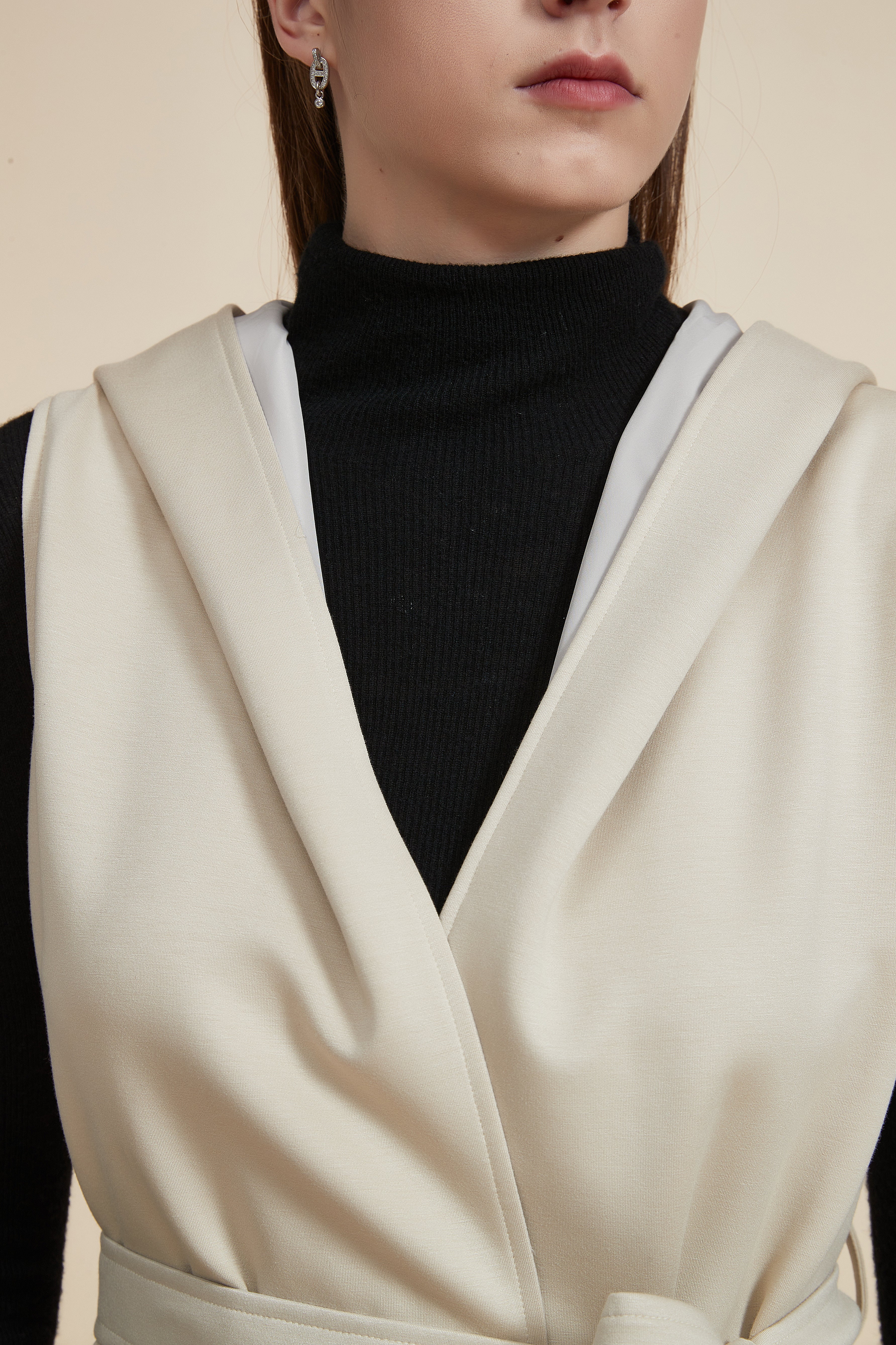 Plain Long Sleeveless Jacket