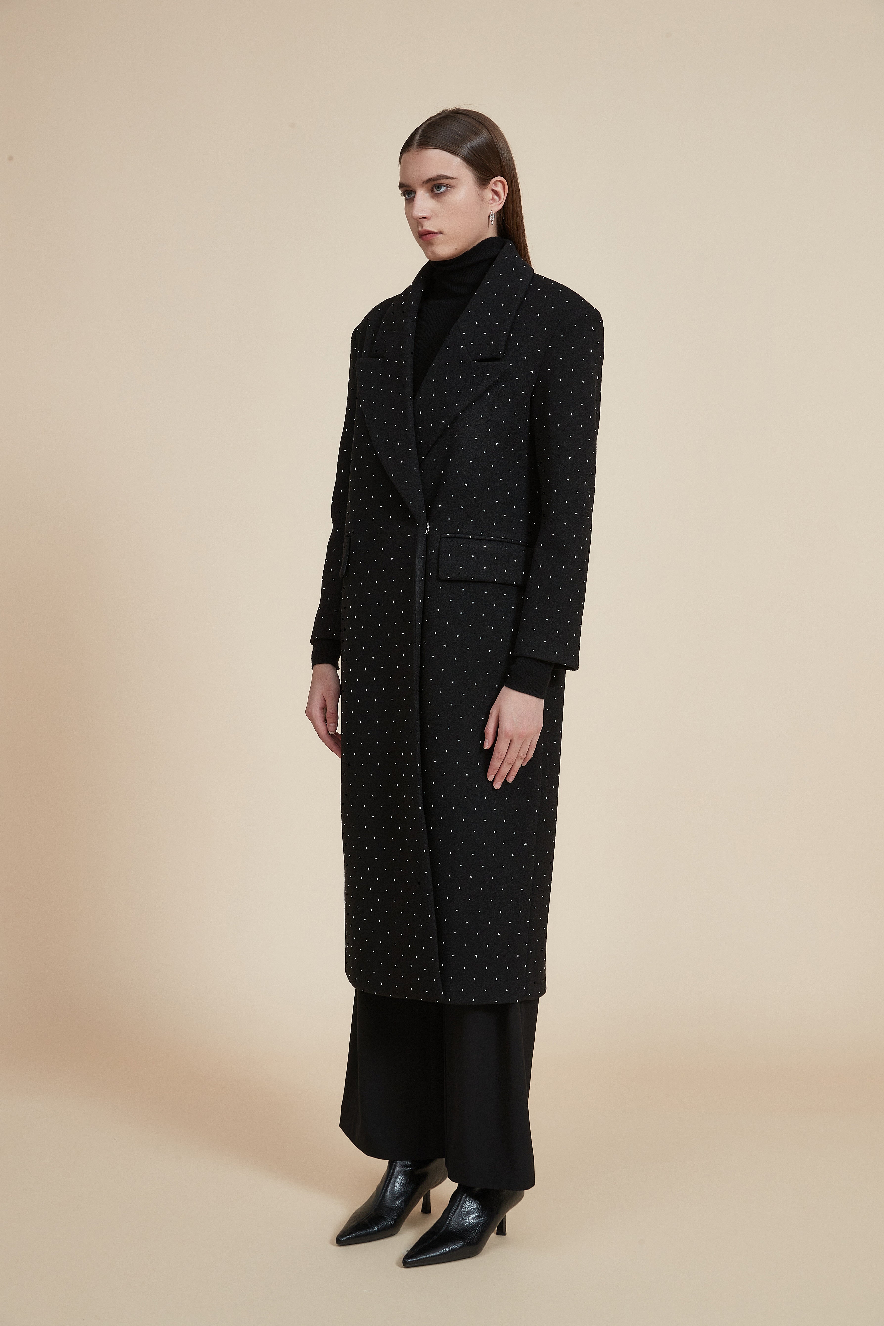 Long Jacket with Front Pockets and Long Sleeves