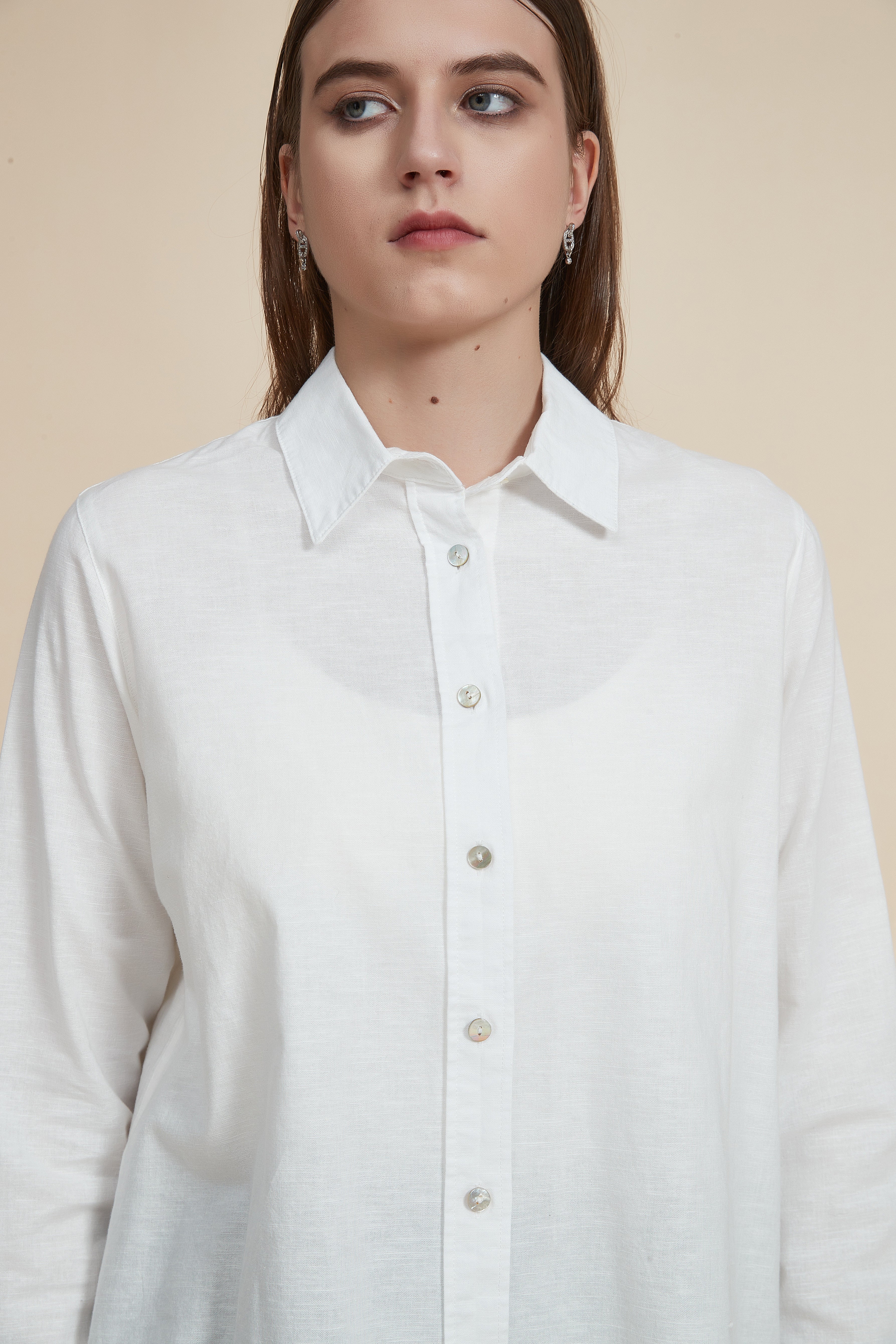 Shirt-style blouse with long sleeves