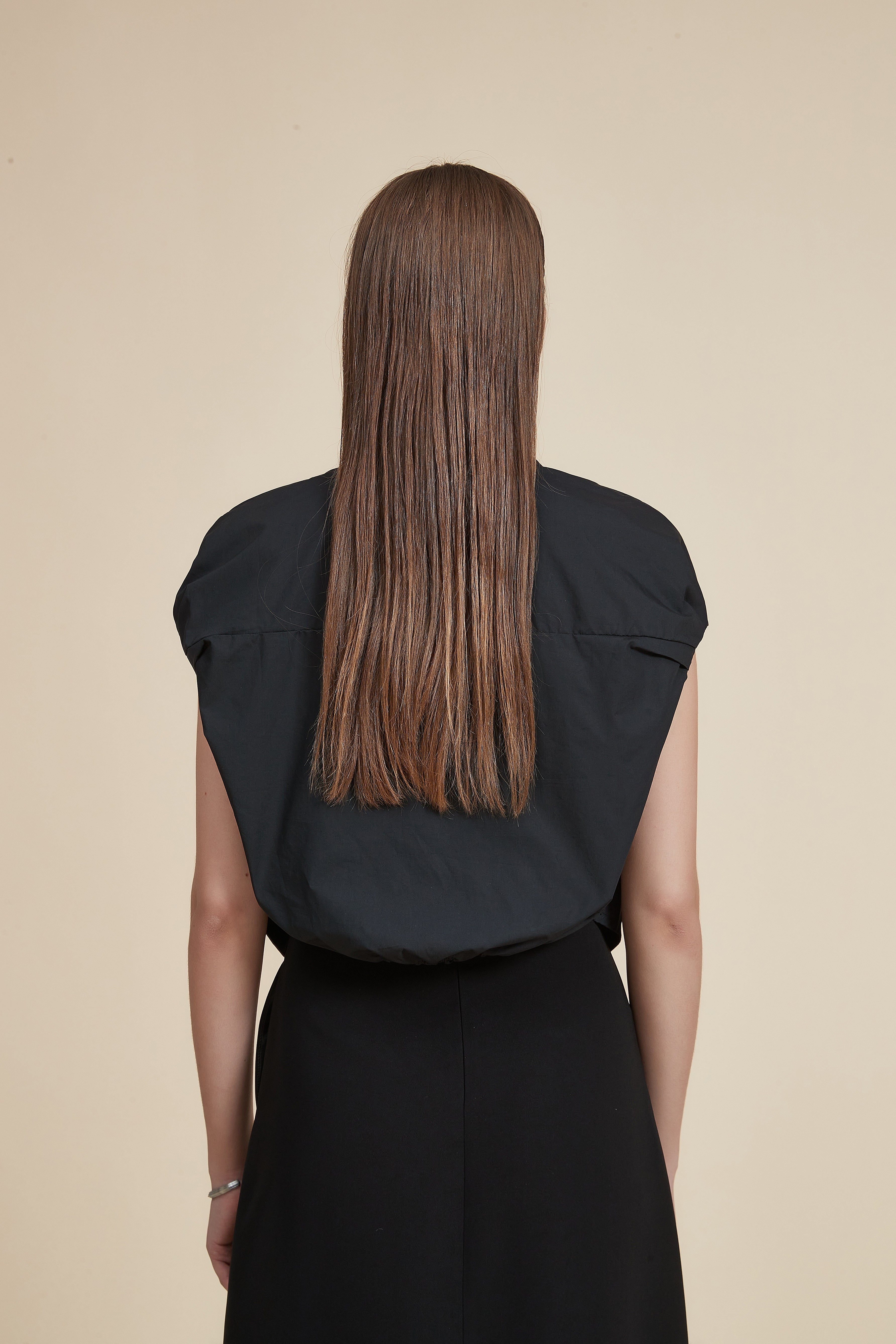 Plain Collar Sleeveless Blouse