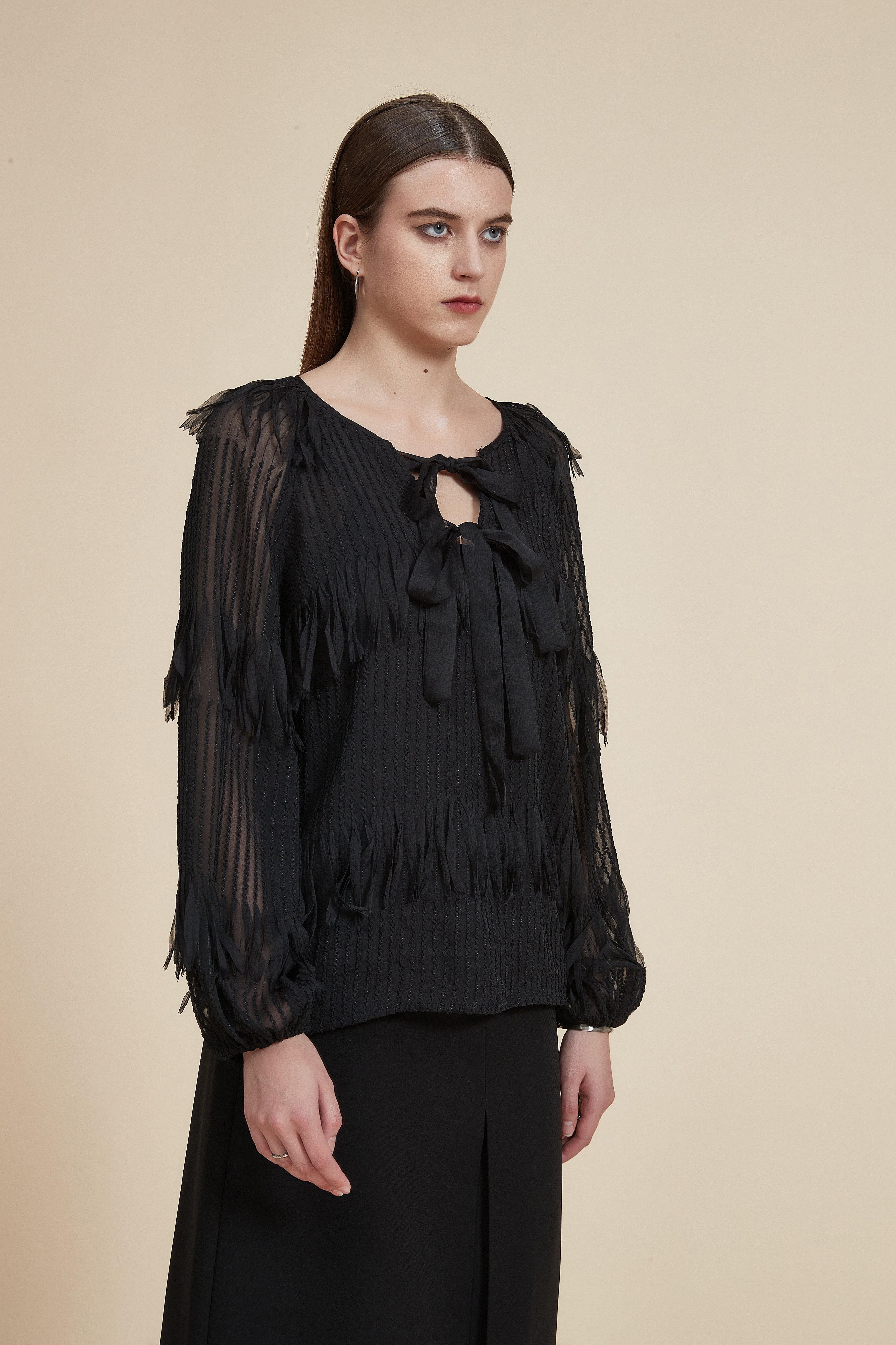 Loose-Fit Long Sleeve Top with Round Neck