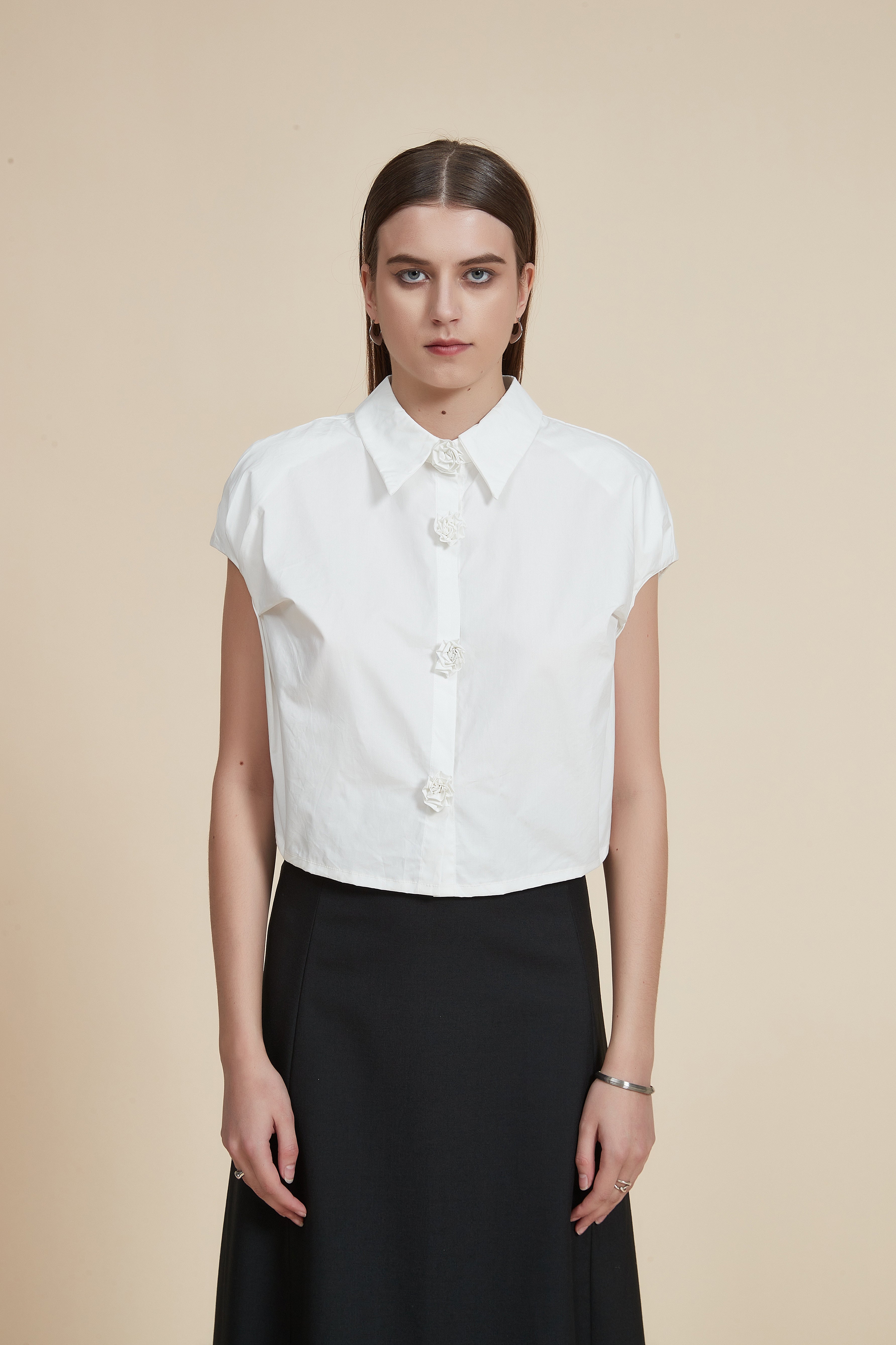 Plain Collar Sleeveless Blouse