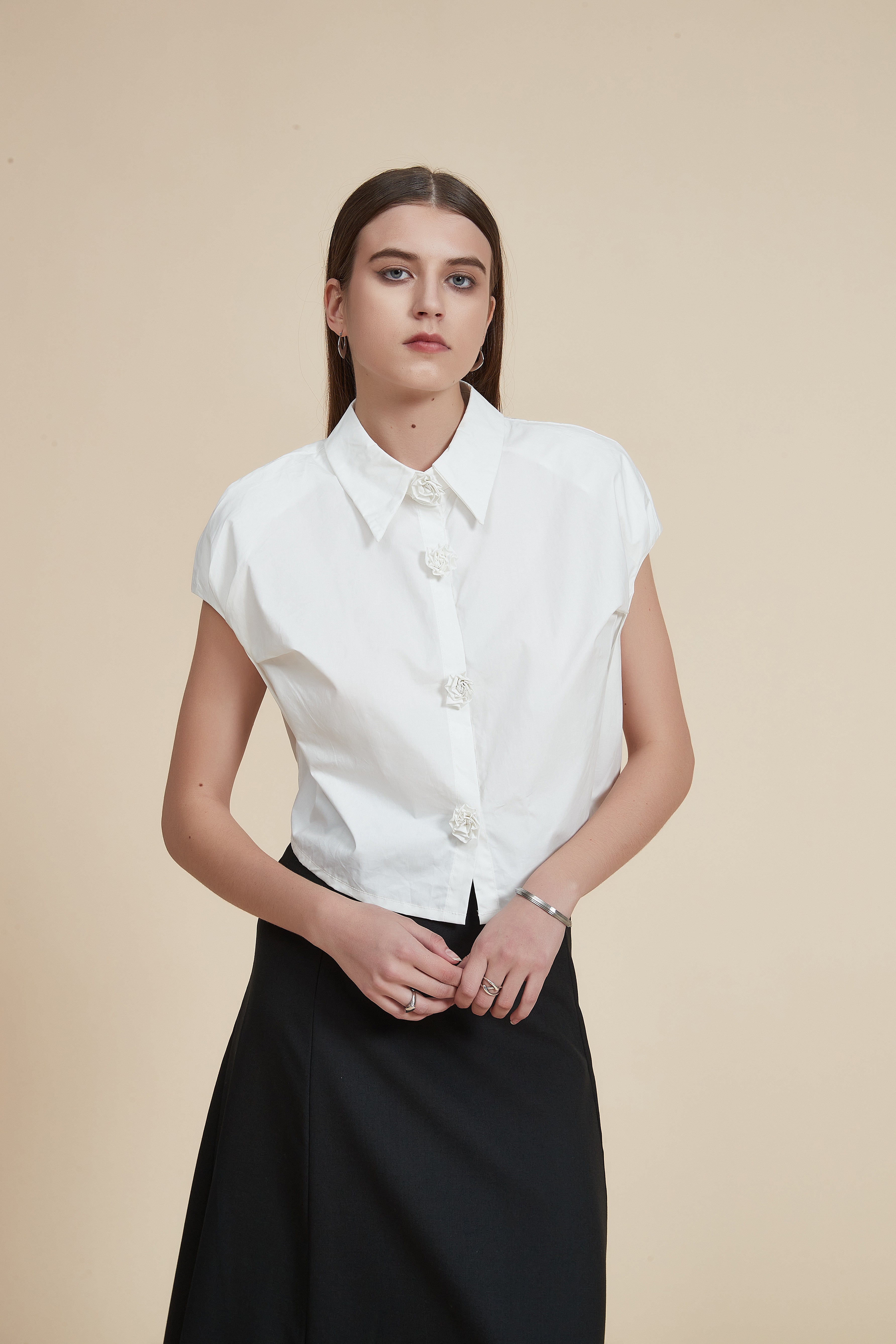 Plain Collar Sleeveless Blouse