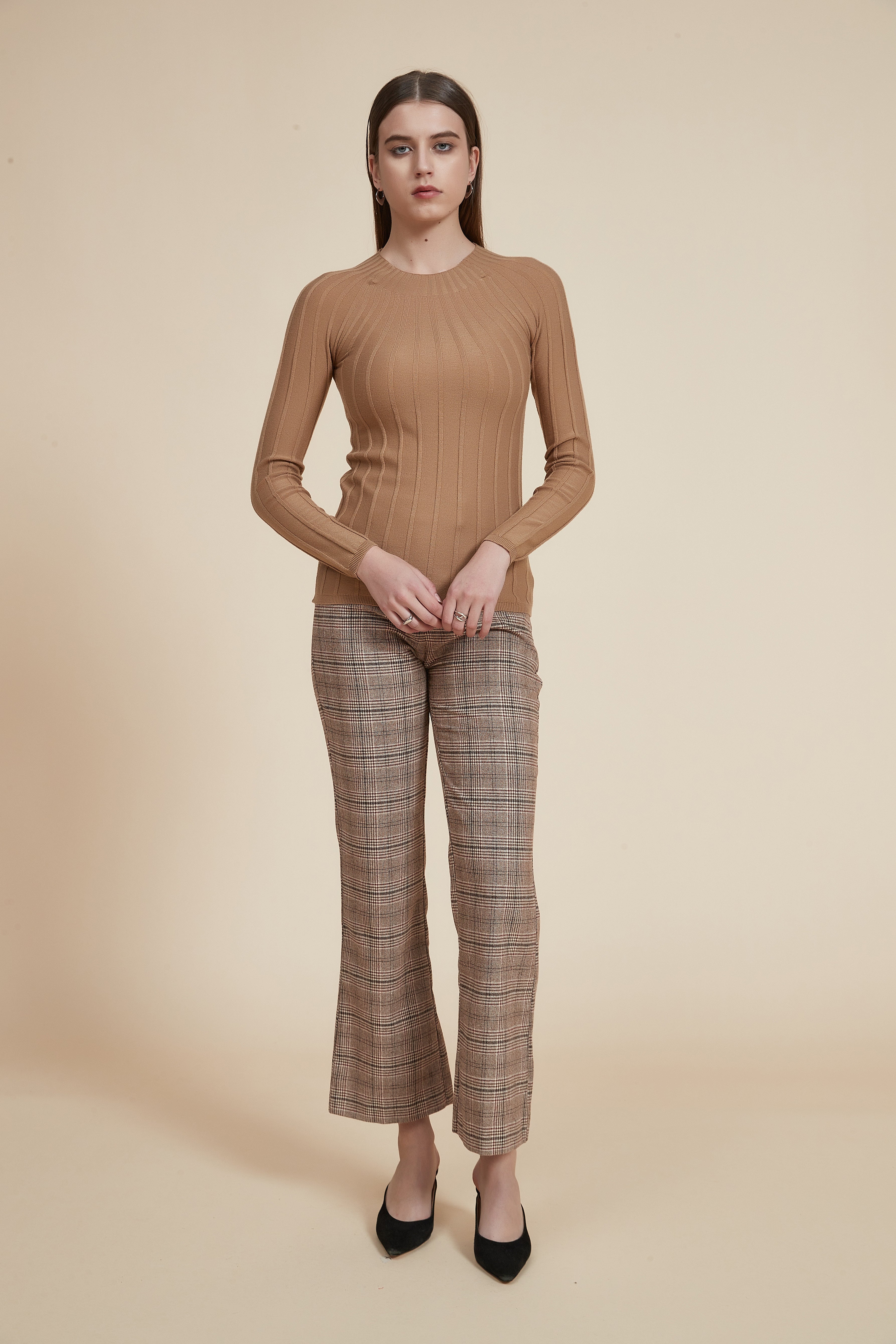 Long Sleeve Ribbed Round Neck Sweater