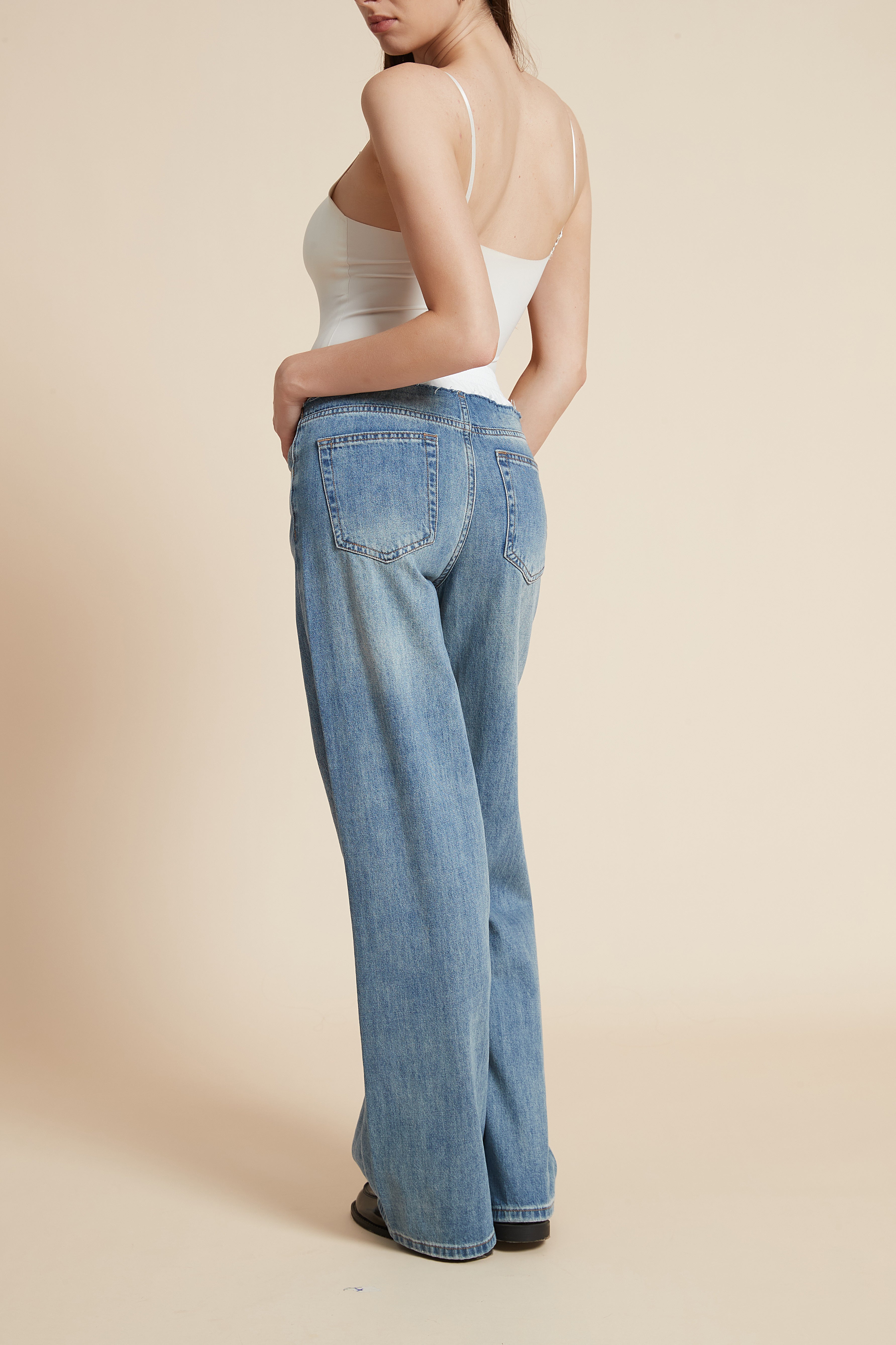 Wide-Leg Long Jeans