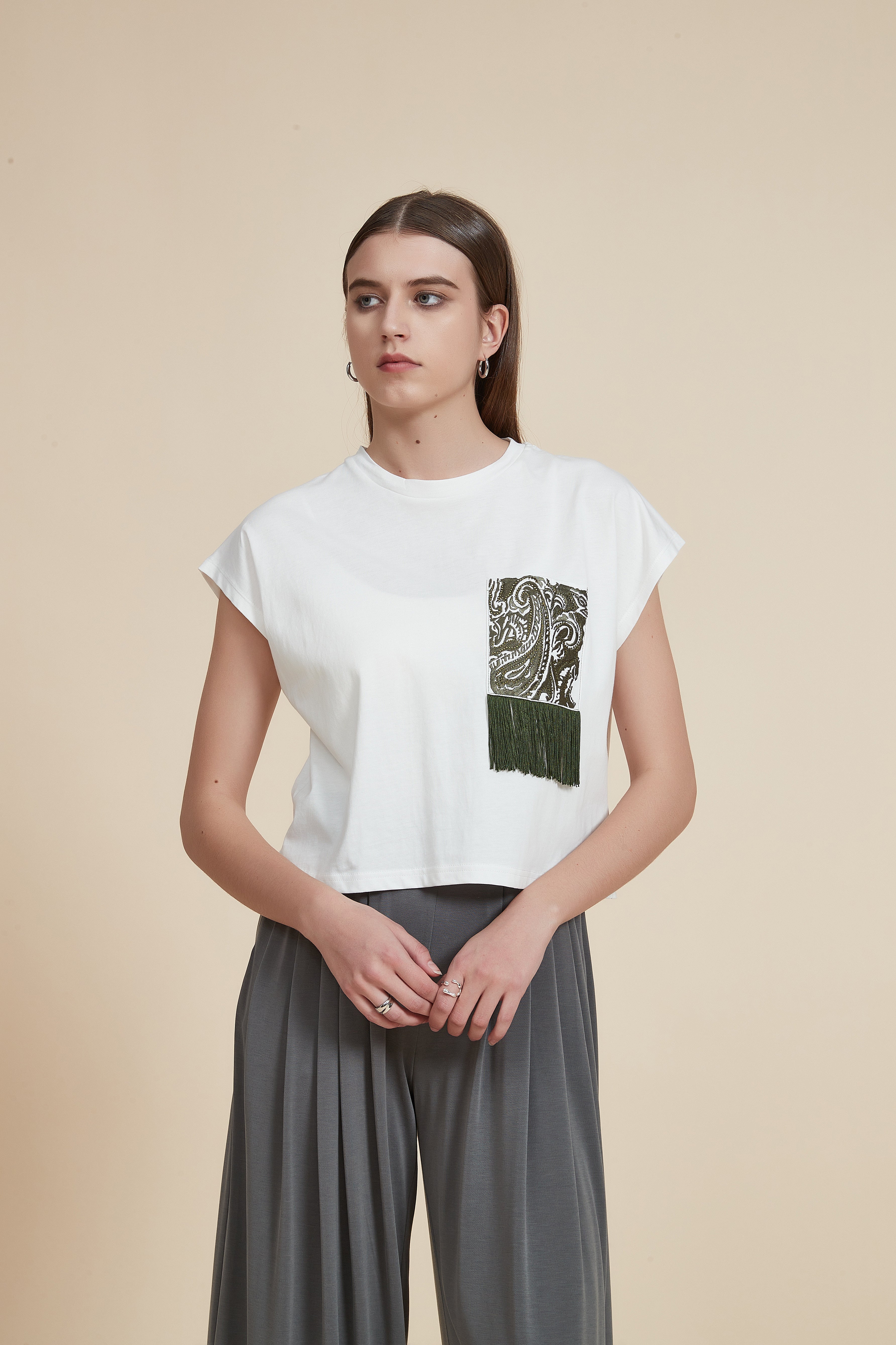 Waist-Length Short Sleeve Top with Round Neck