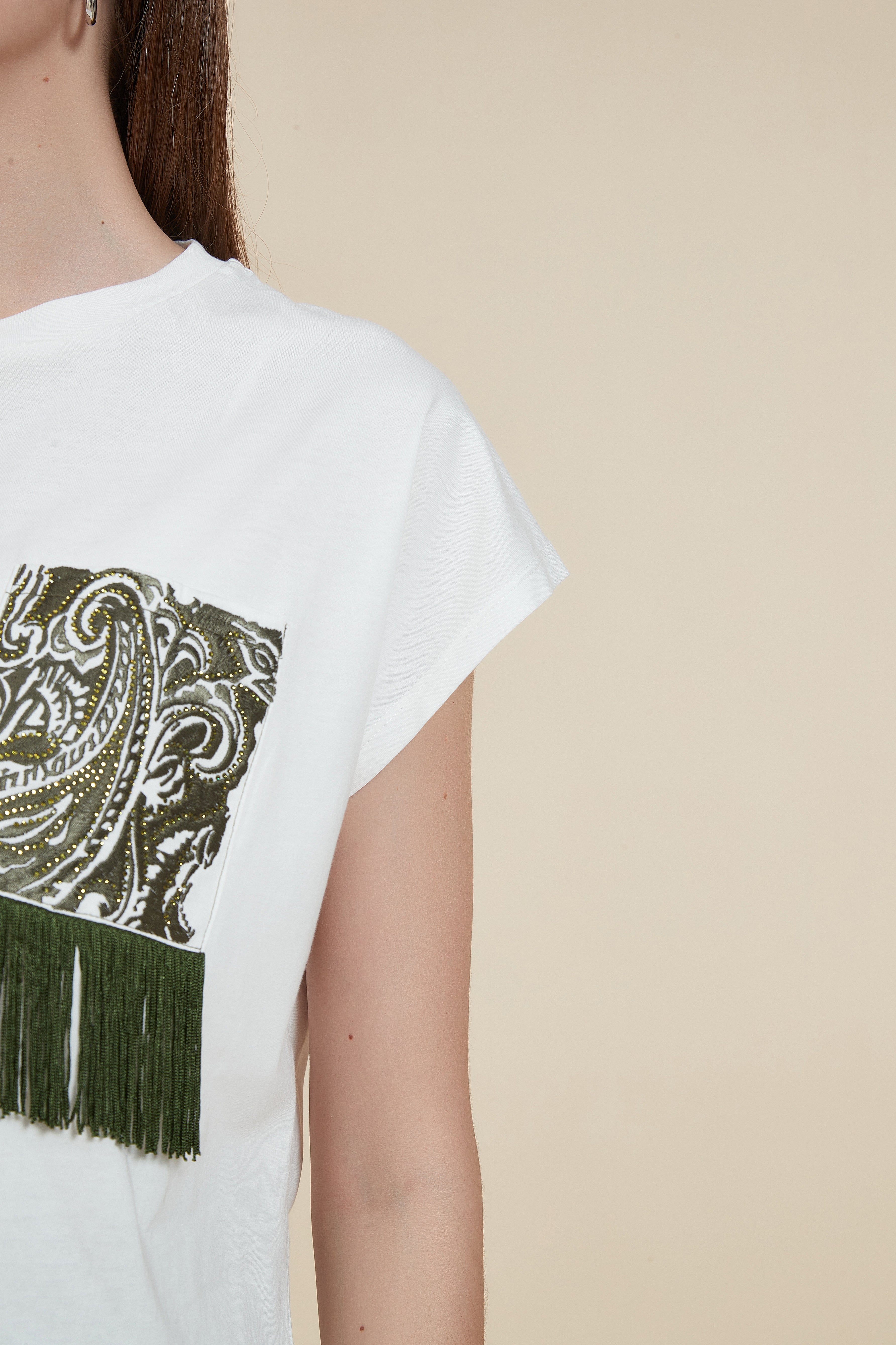 Waist-Length Short Sleeve Top with Round Neck