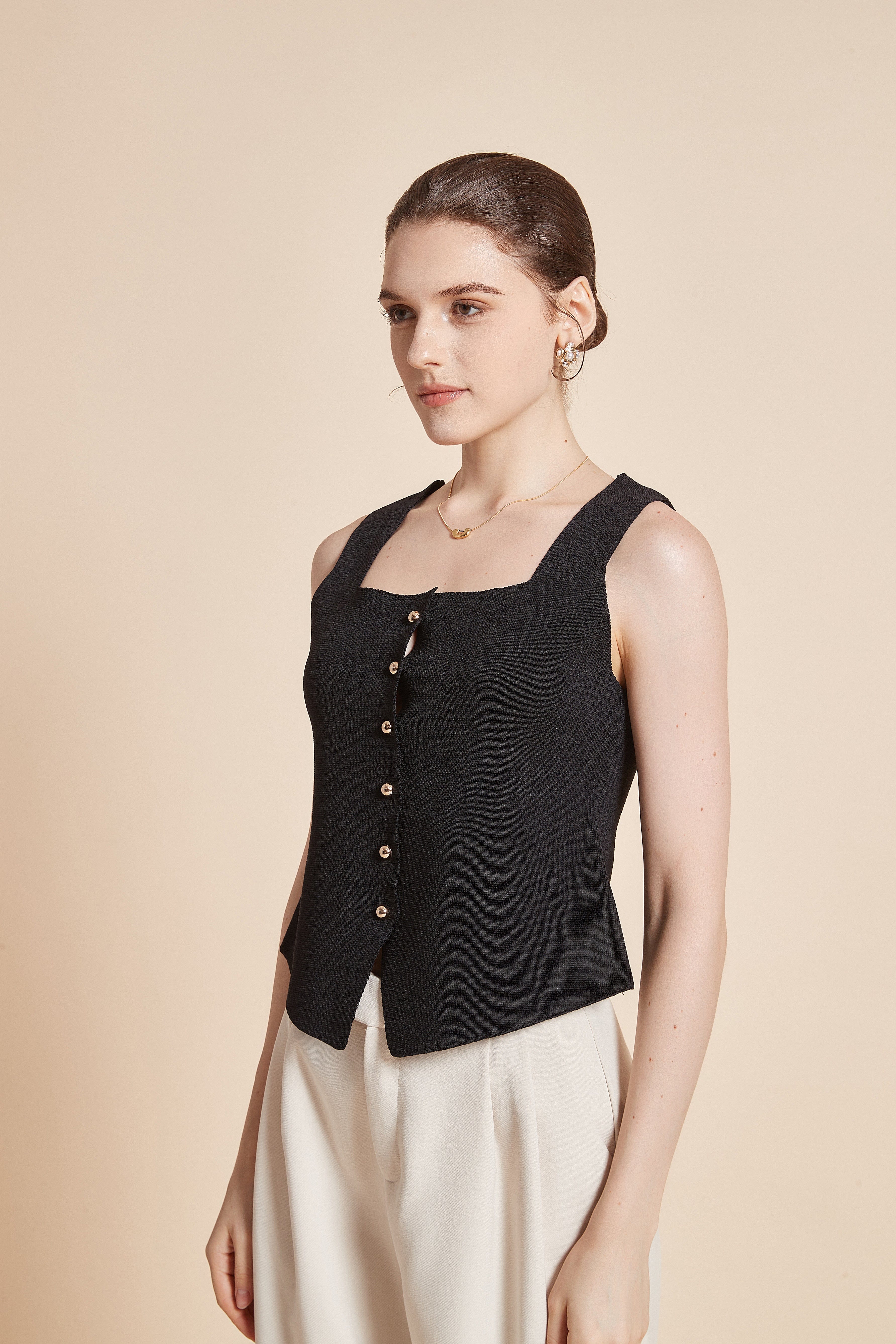 Plain Sleeveless Blouse With Front Buttons
